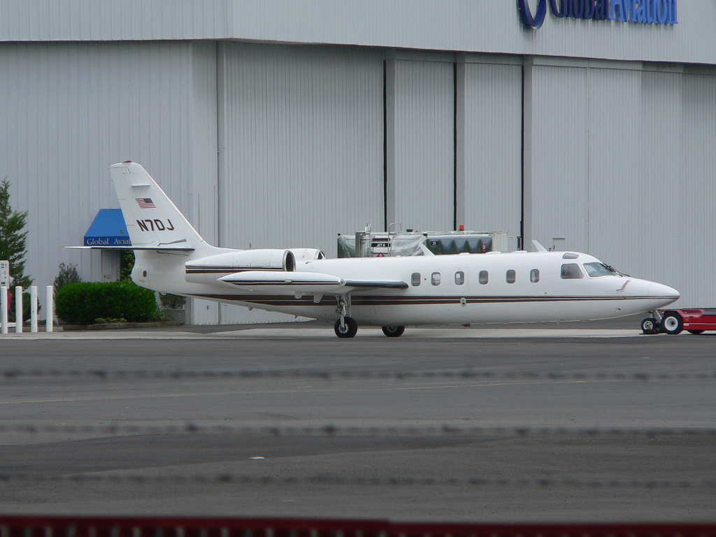 N7DJ — Business jet