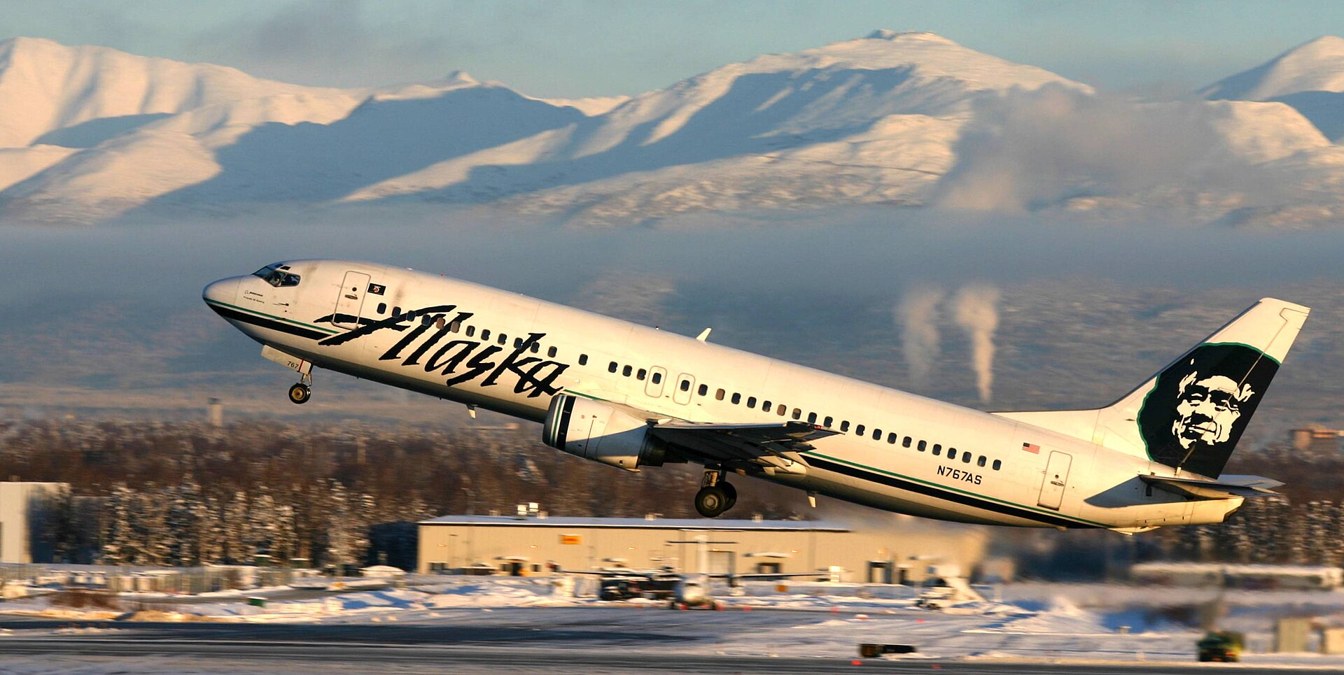 N767AS — Boeing