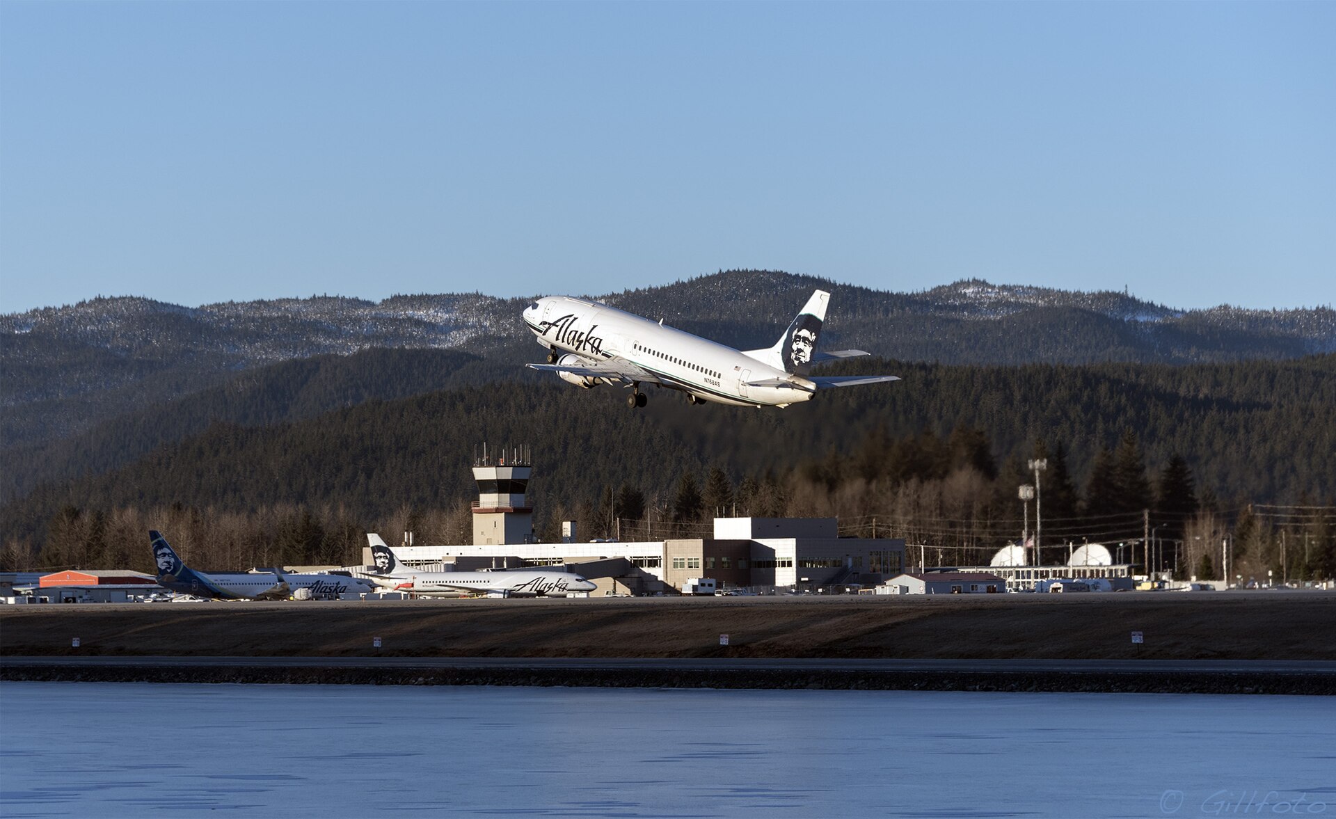 N768AS — Boeing