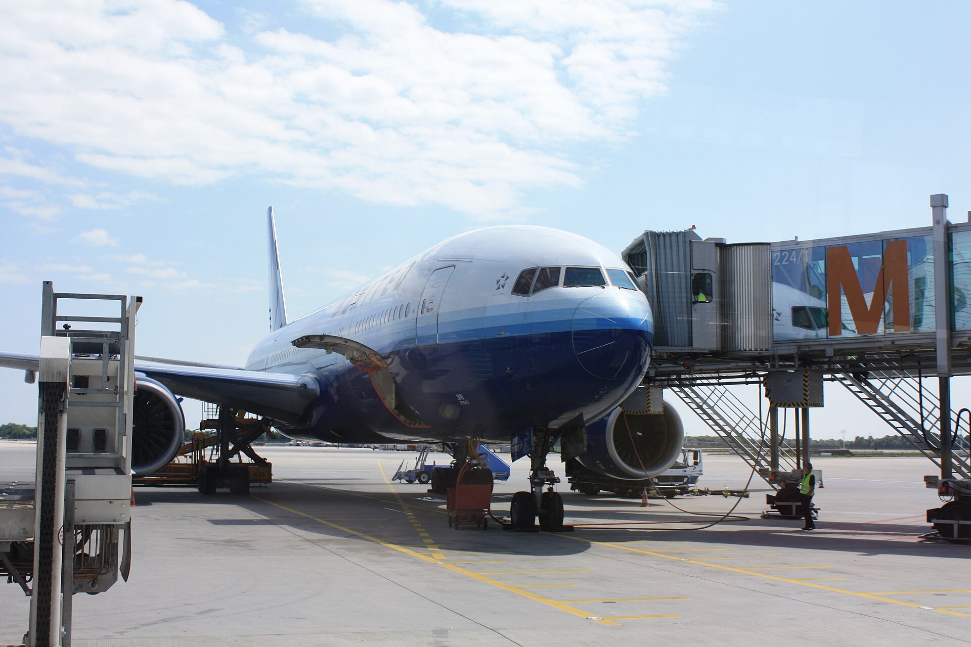 N769UA — Boeing