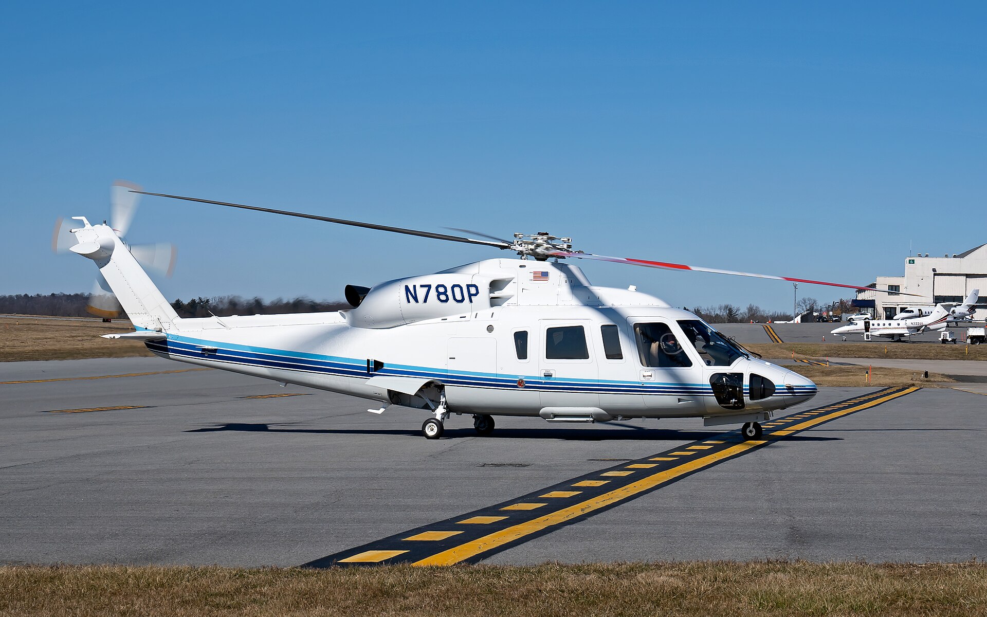 N780P — Helicopter