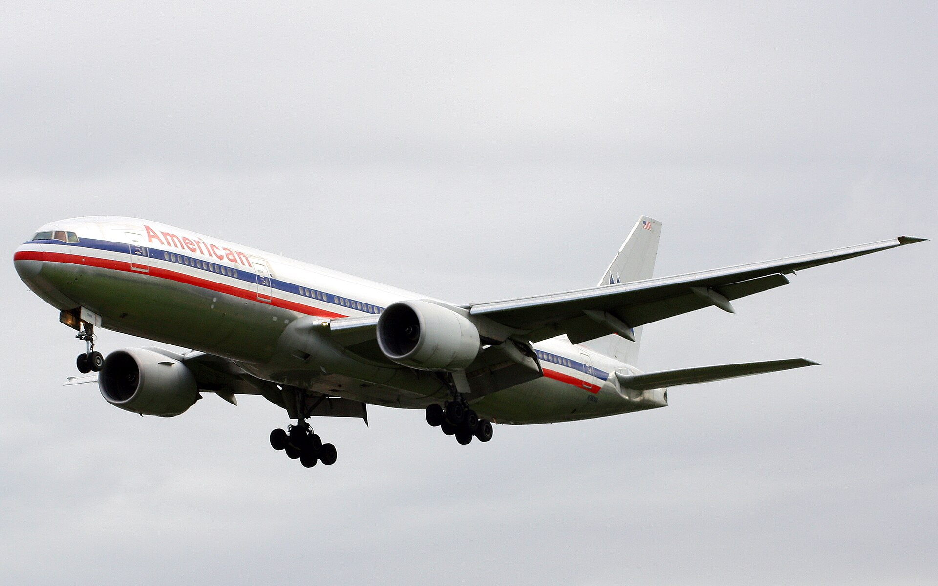 N782AN — Twin-engine aircraft