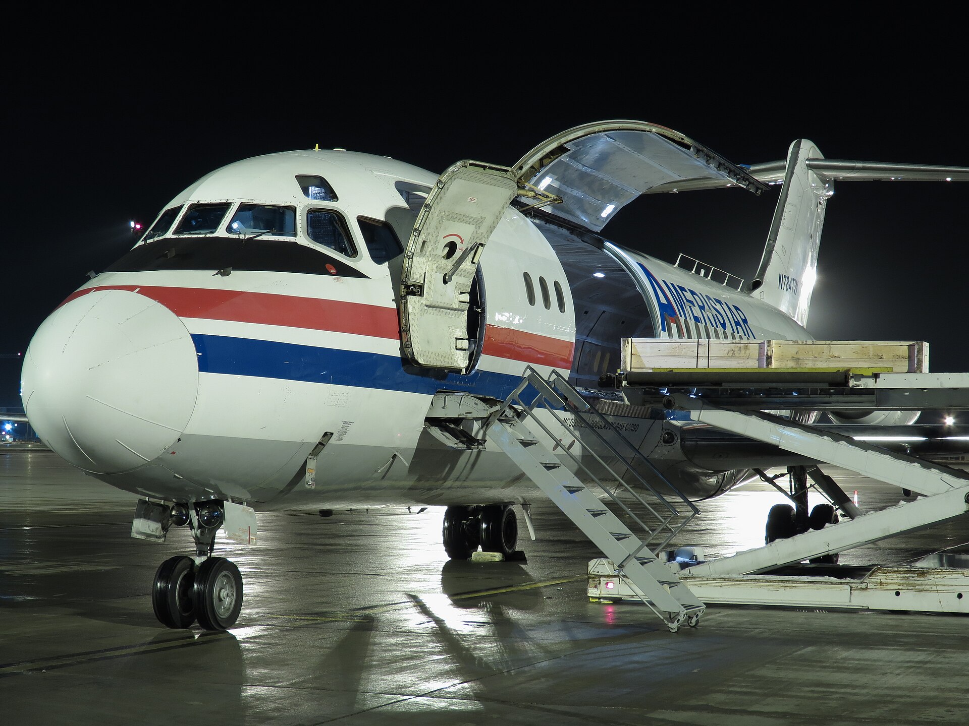 N784TW — Twin-engine aircraft