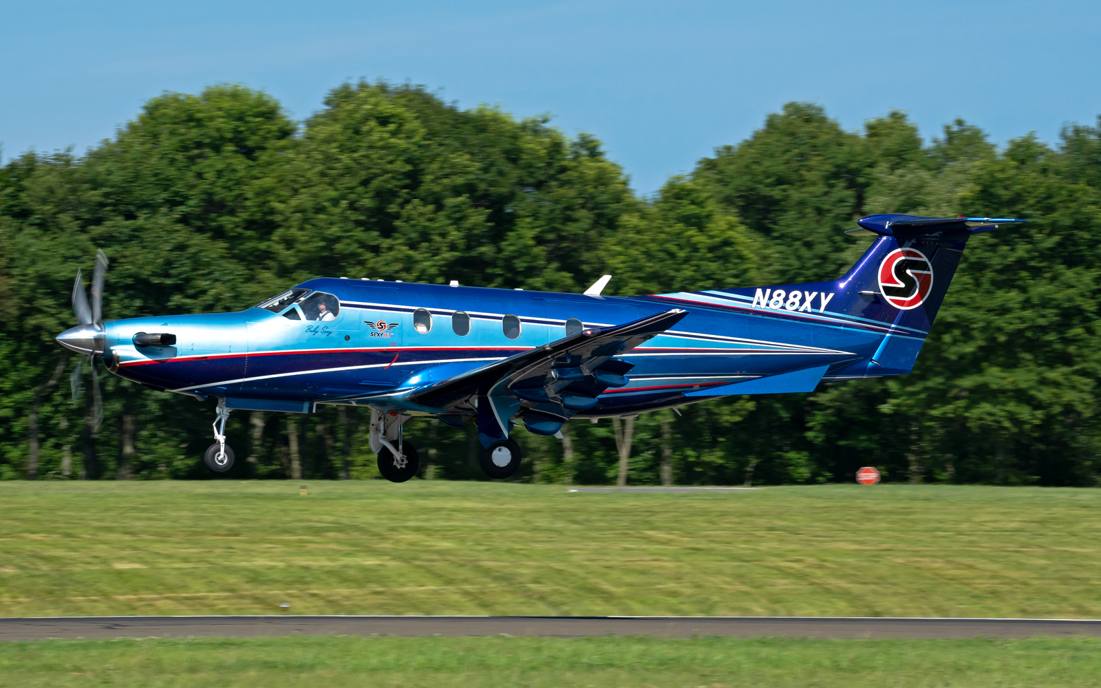 N88XY — Pilatus