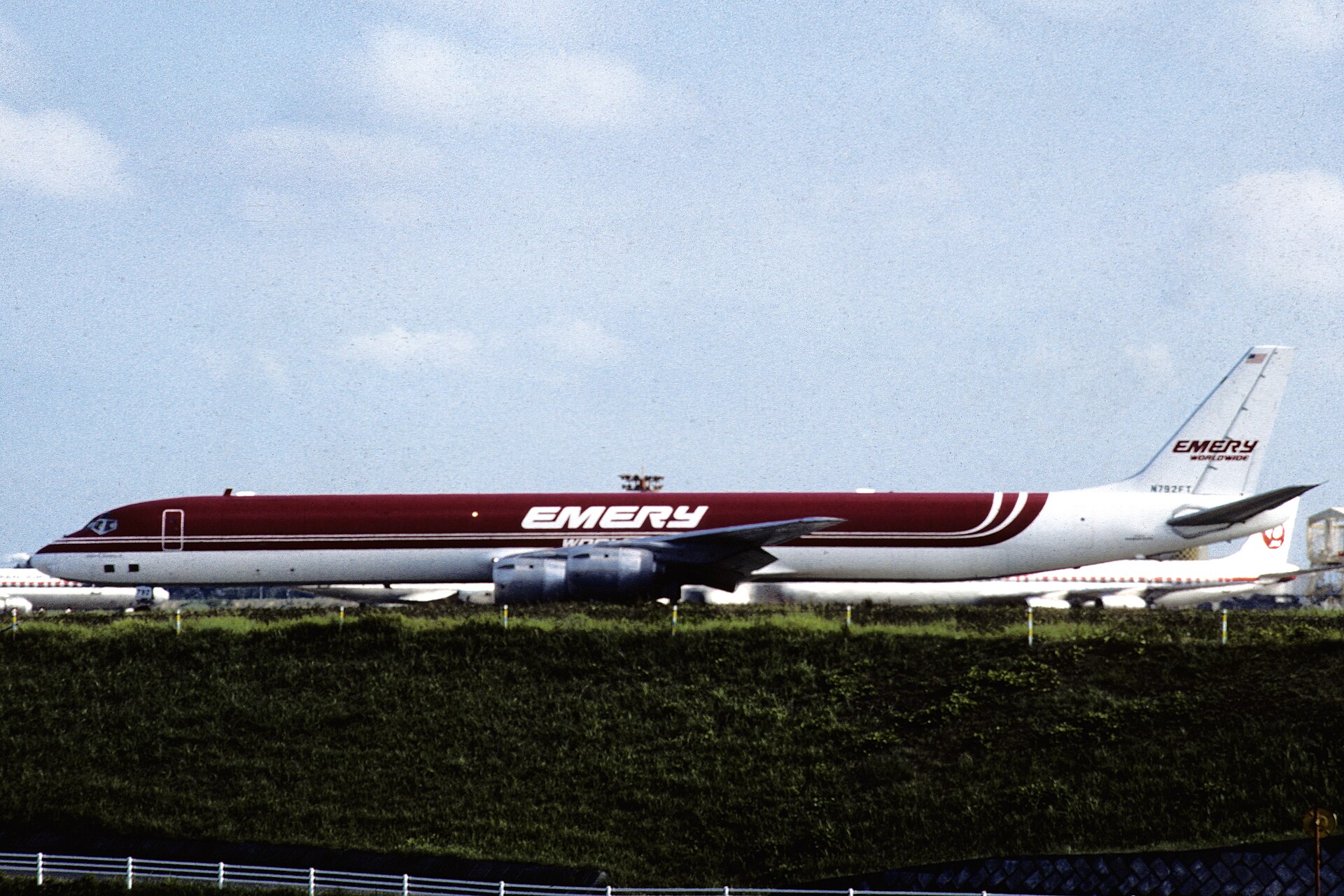 N792FT — Douglas
