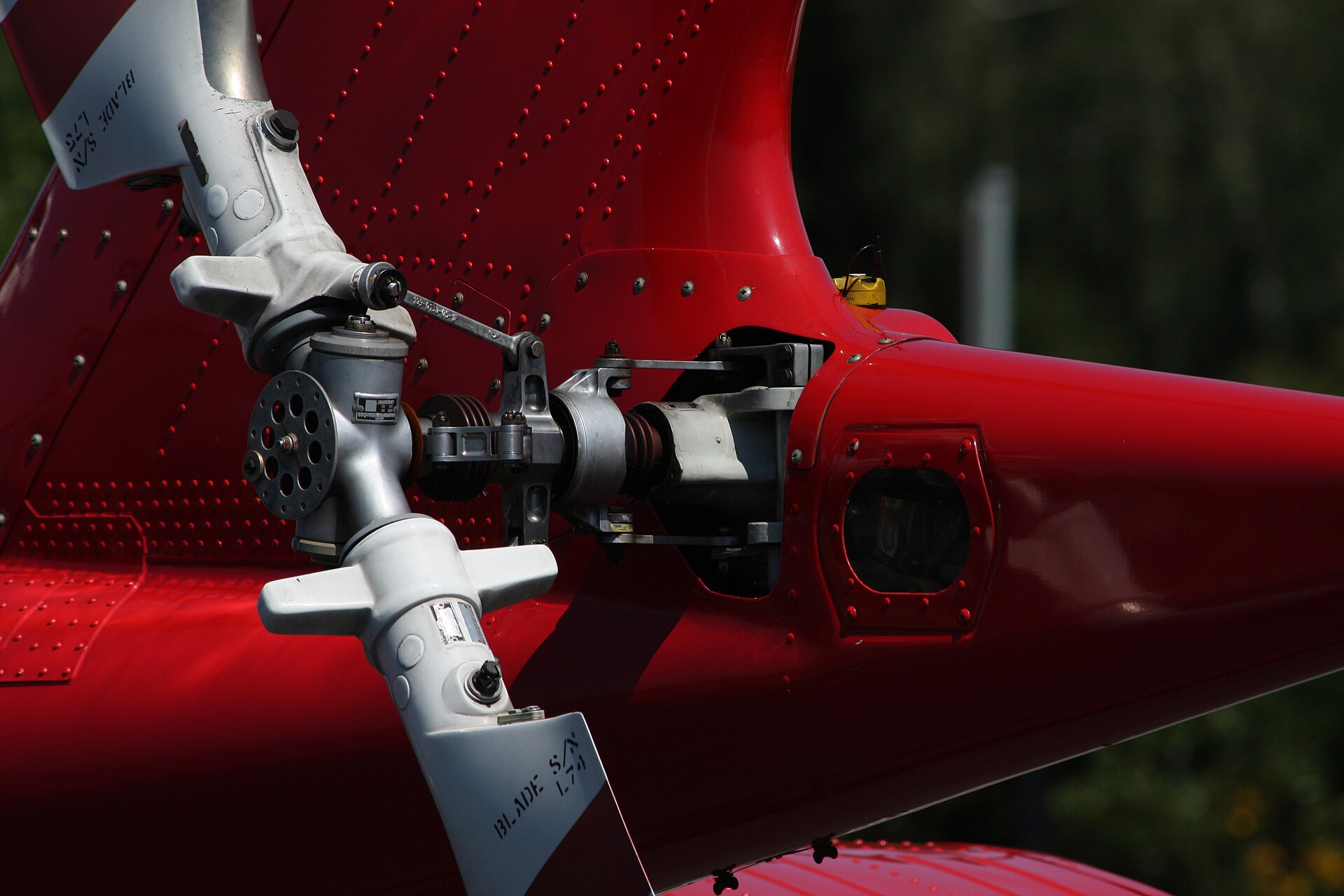 N1UW — Helicopter