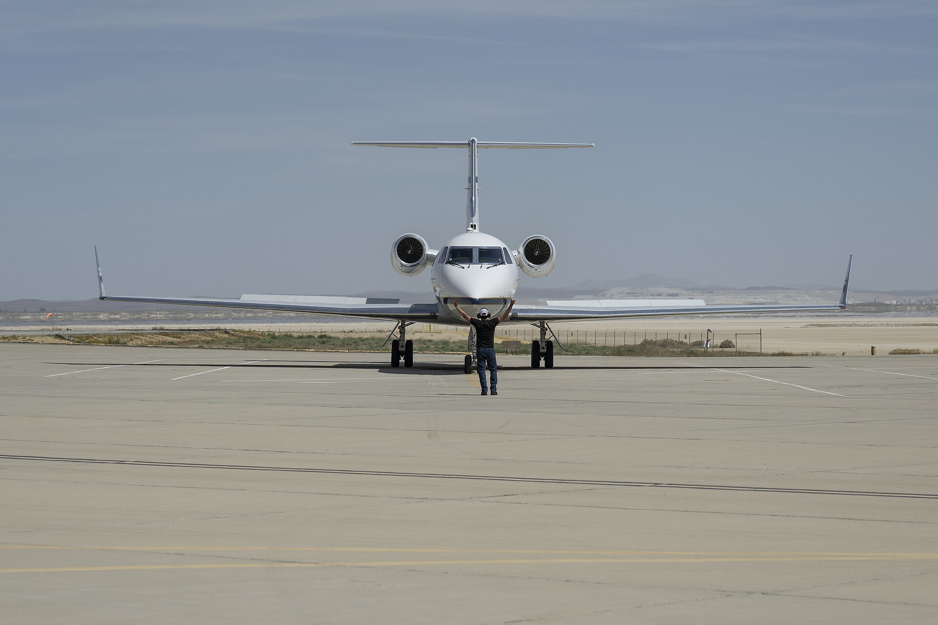 N808NA — Business jet