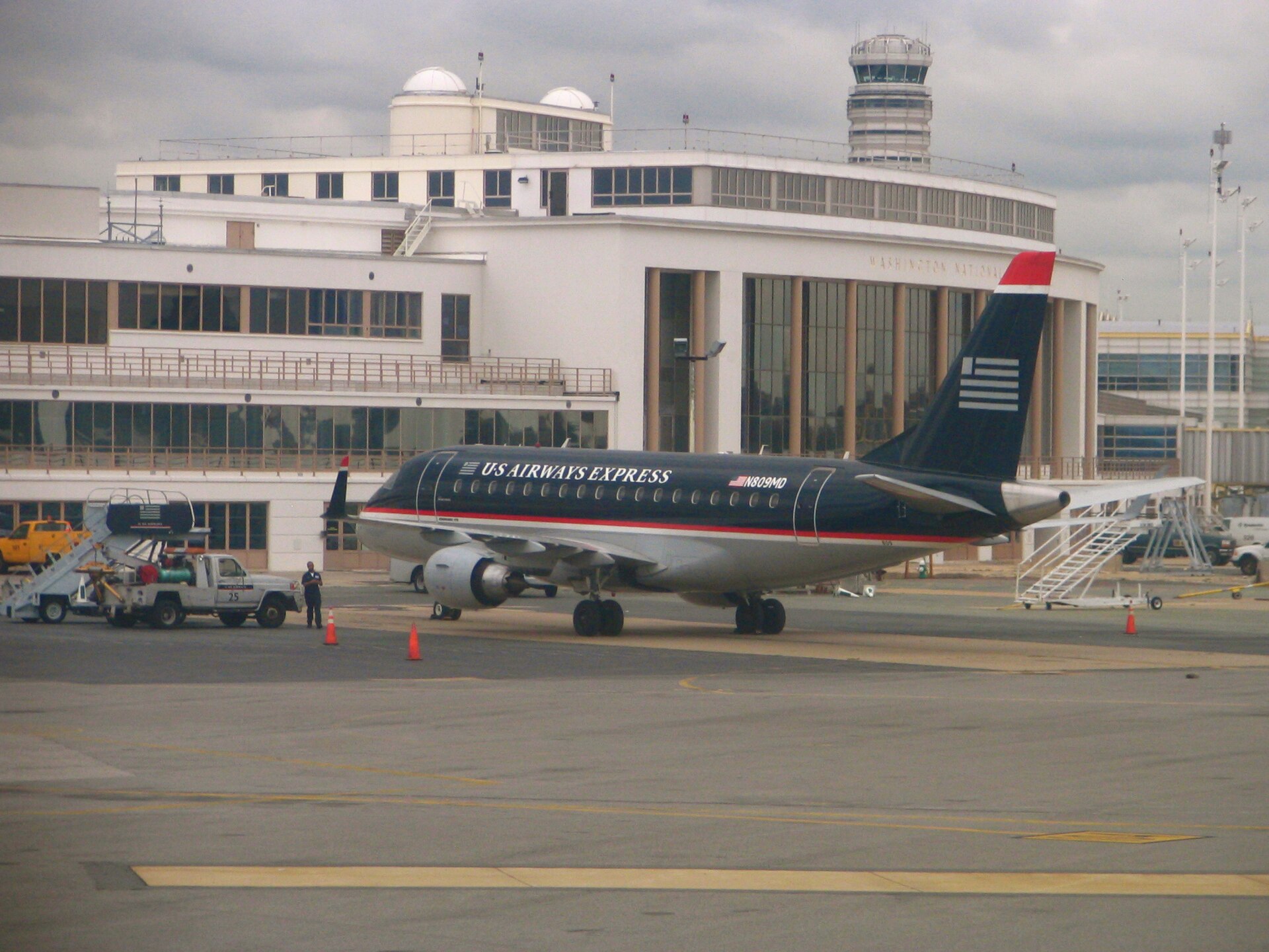 N809MD — Twin-engine aircraft