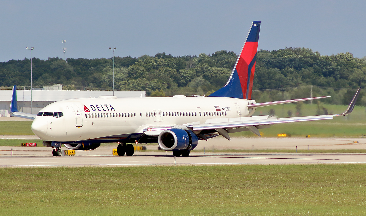 N821DN — Boeing