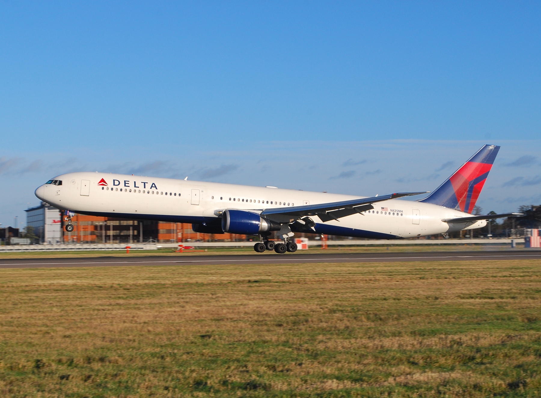 N825MH — Boeing