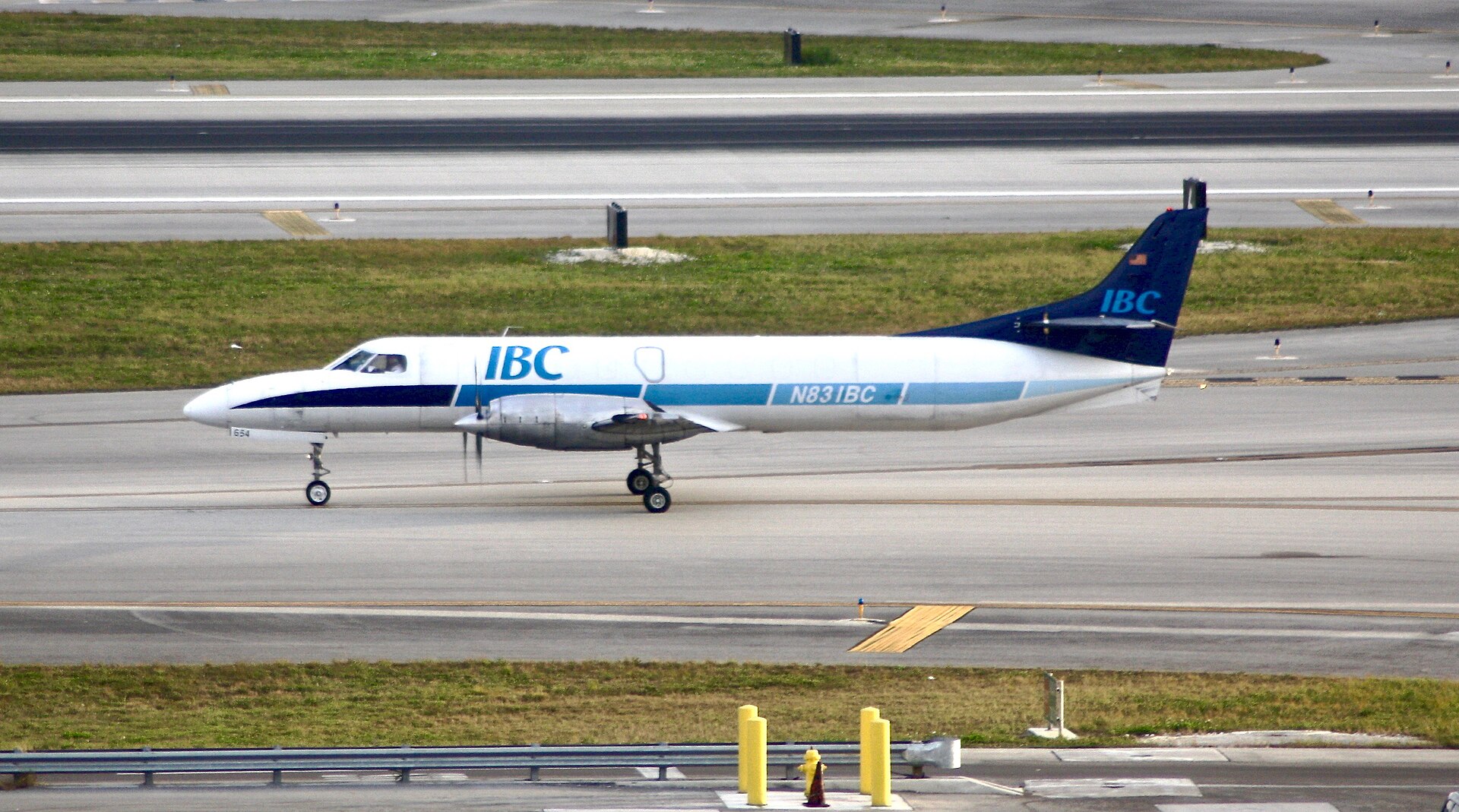 N831BC — Twin-engine aircraft