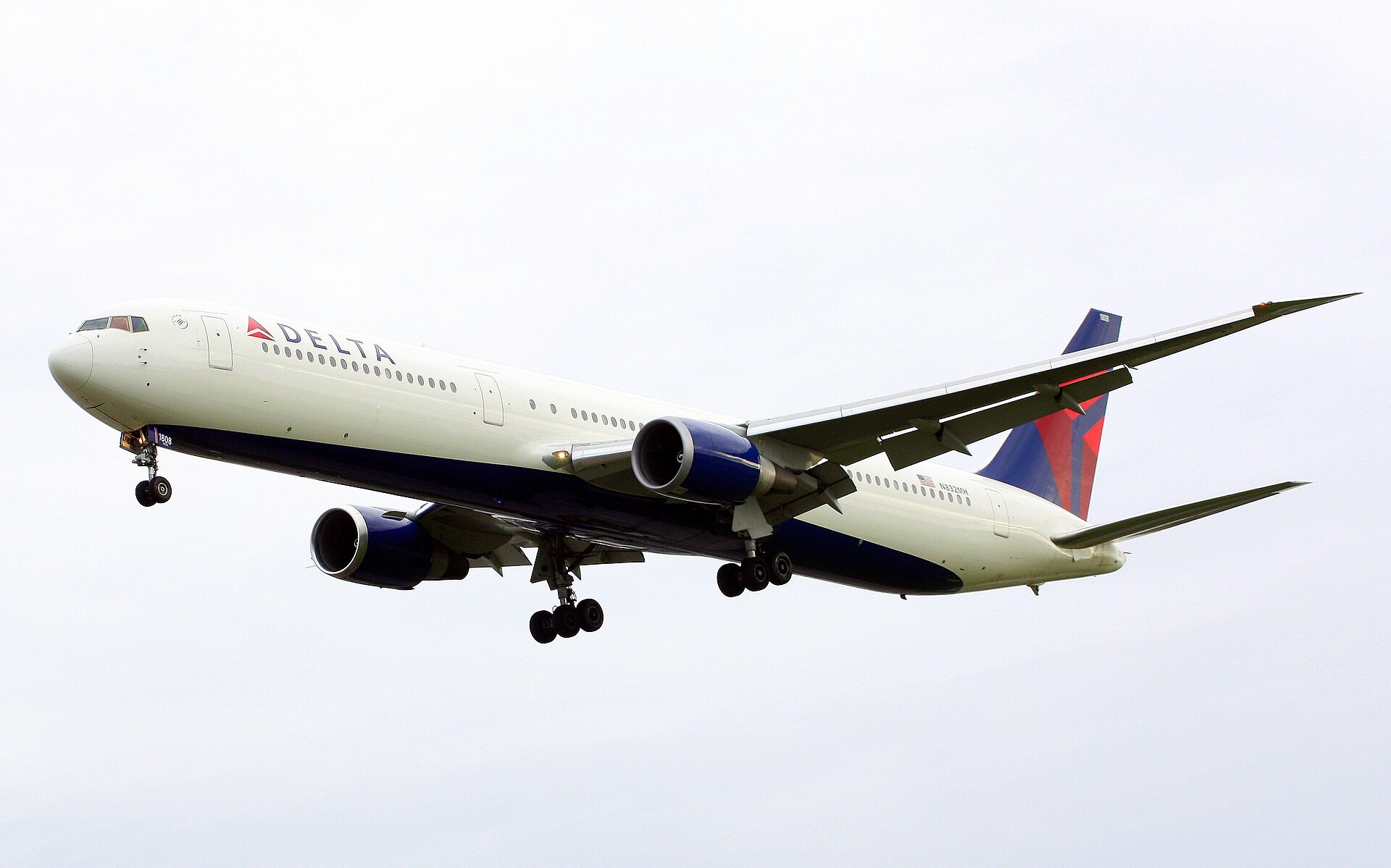 N832MH — Boeing