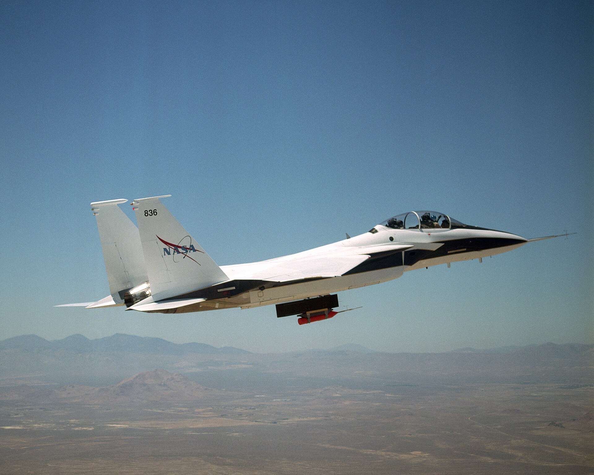 N836NA — Twin-engine aircraft