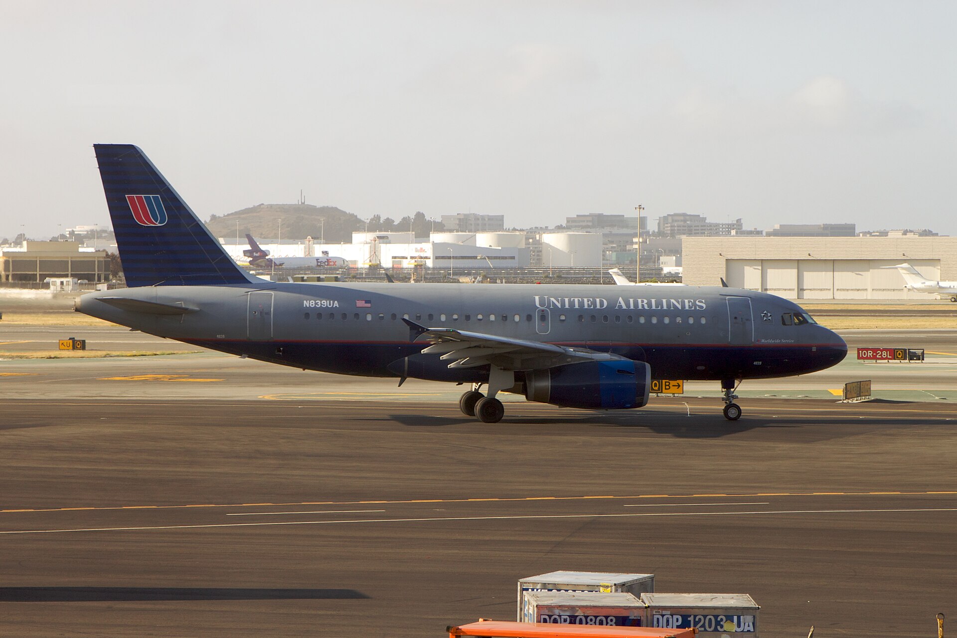 N839UA — Airbus