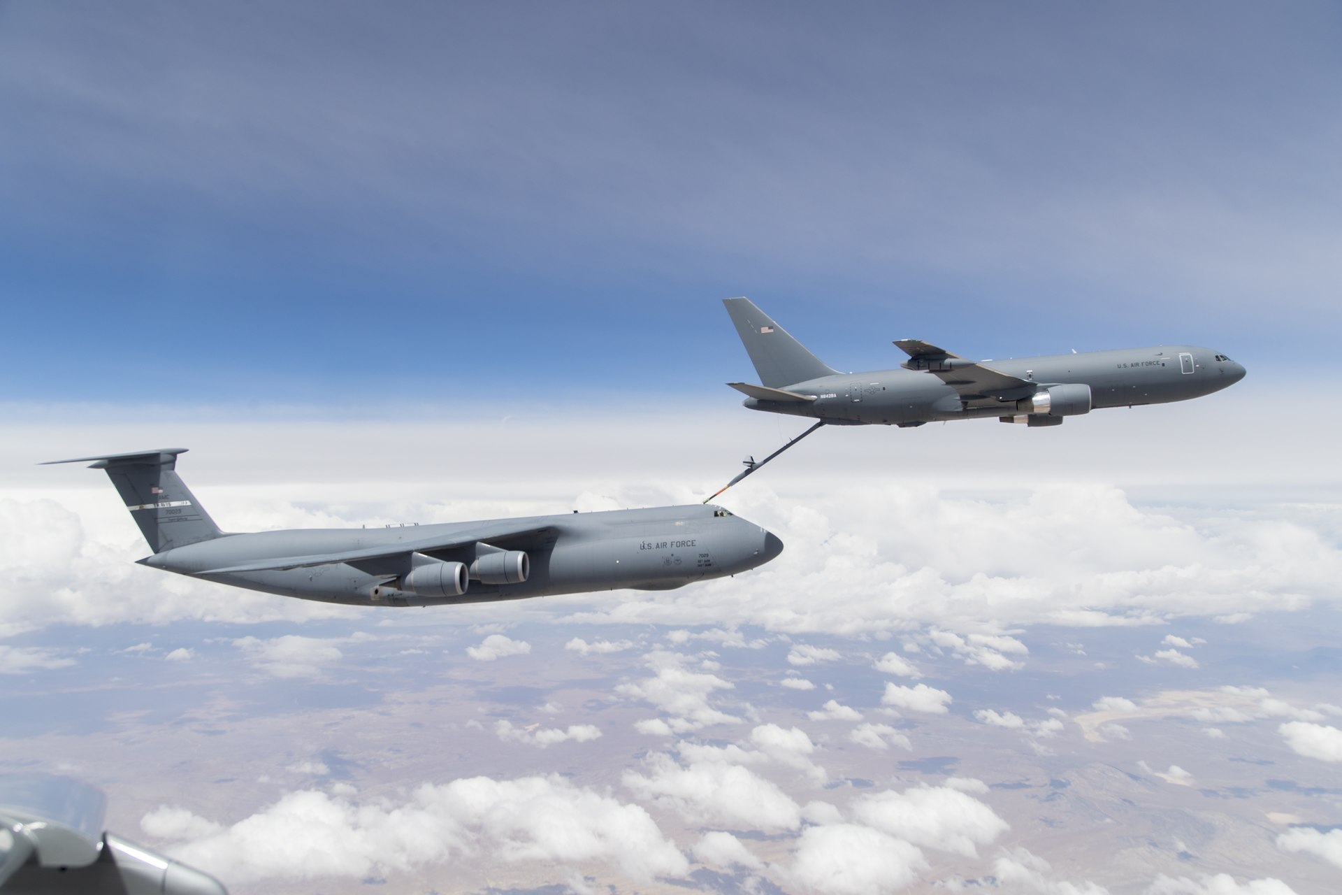 N842BA — Twin-engine aircraft