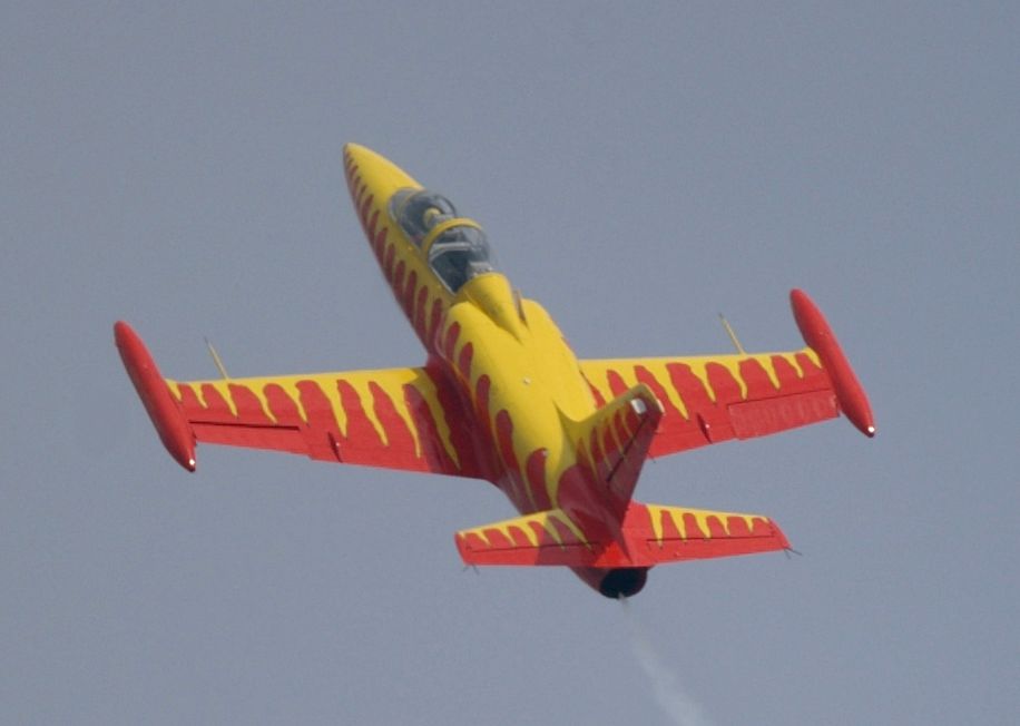 — Single-engine aircraft