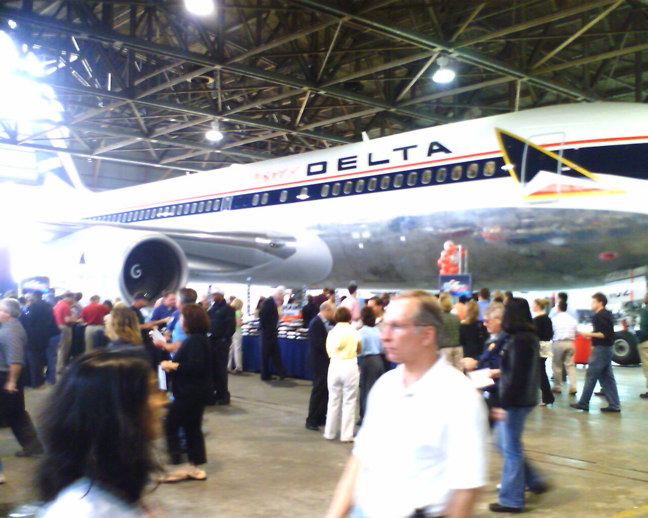 N102DA — Twin-engine aircraft
