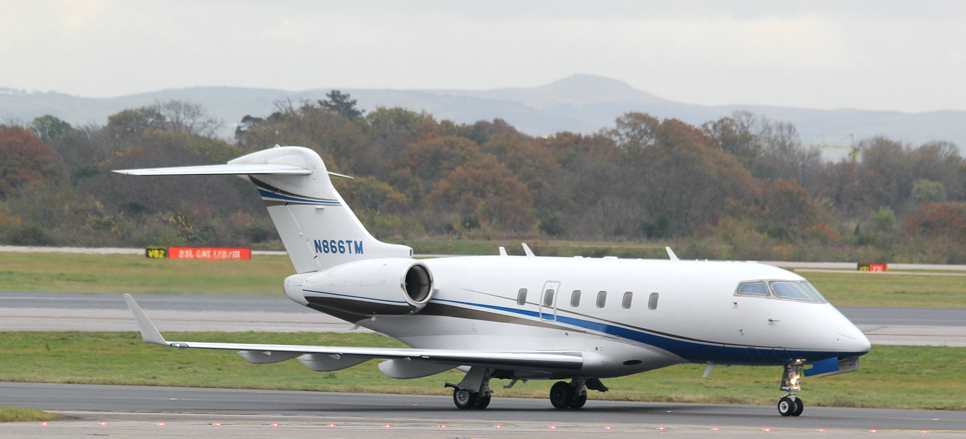 N866TM — Bombardier