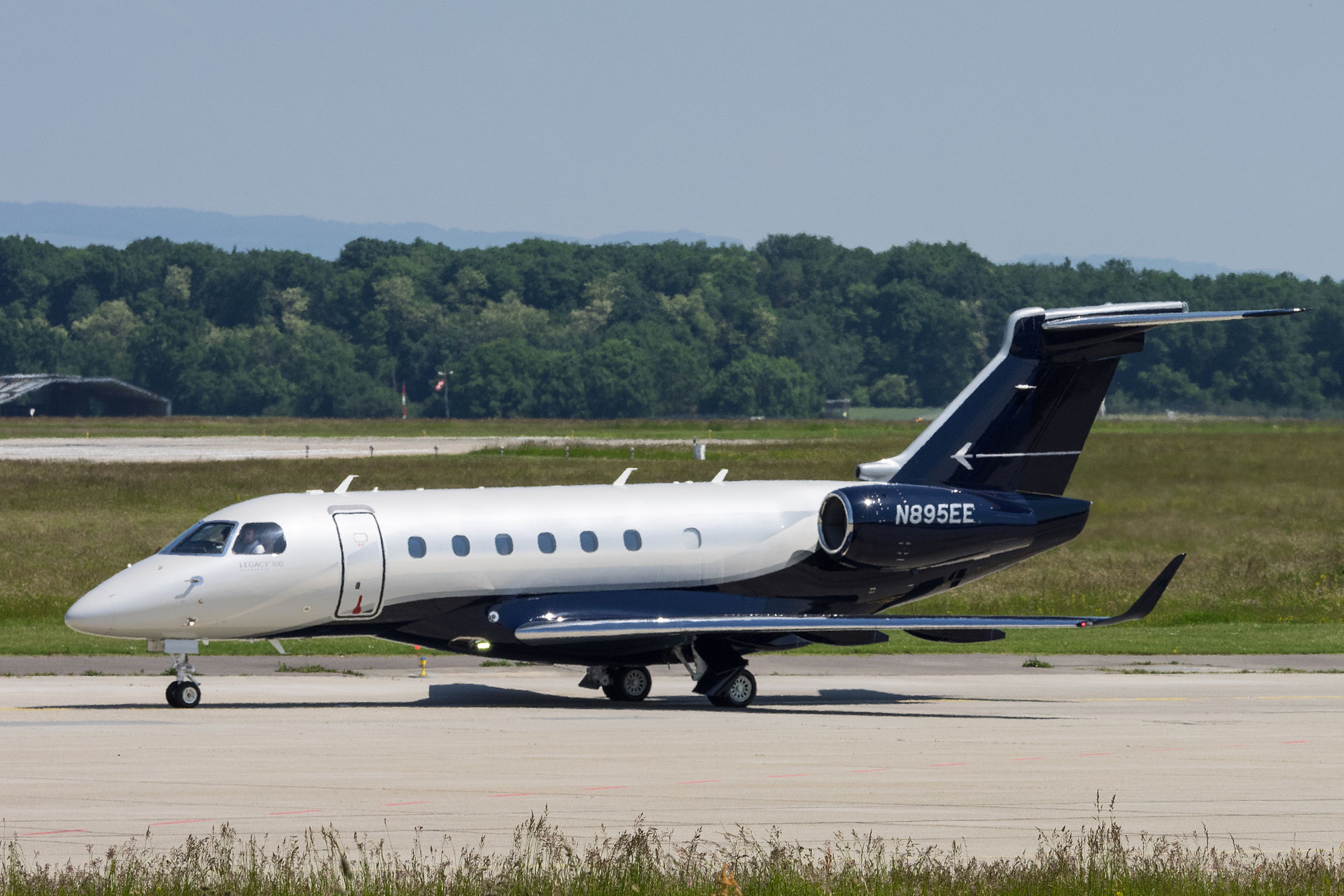 N895EE — Business jet