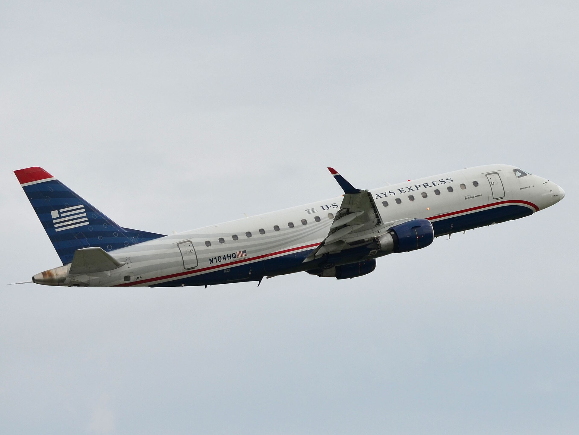 N104HQ — Embraer