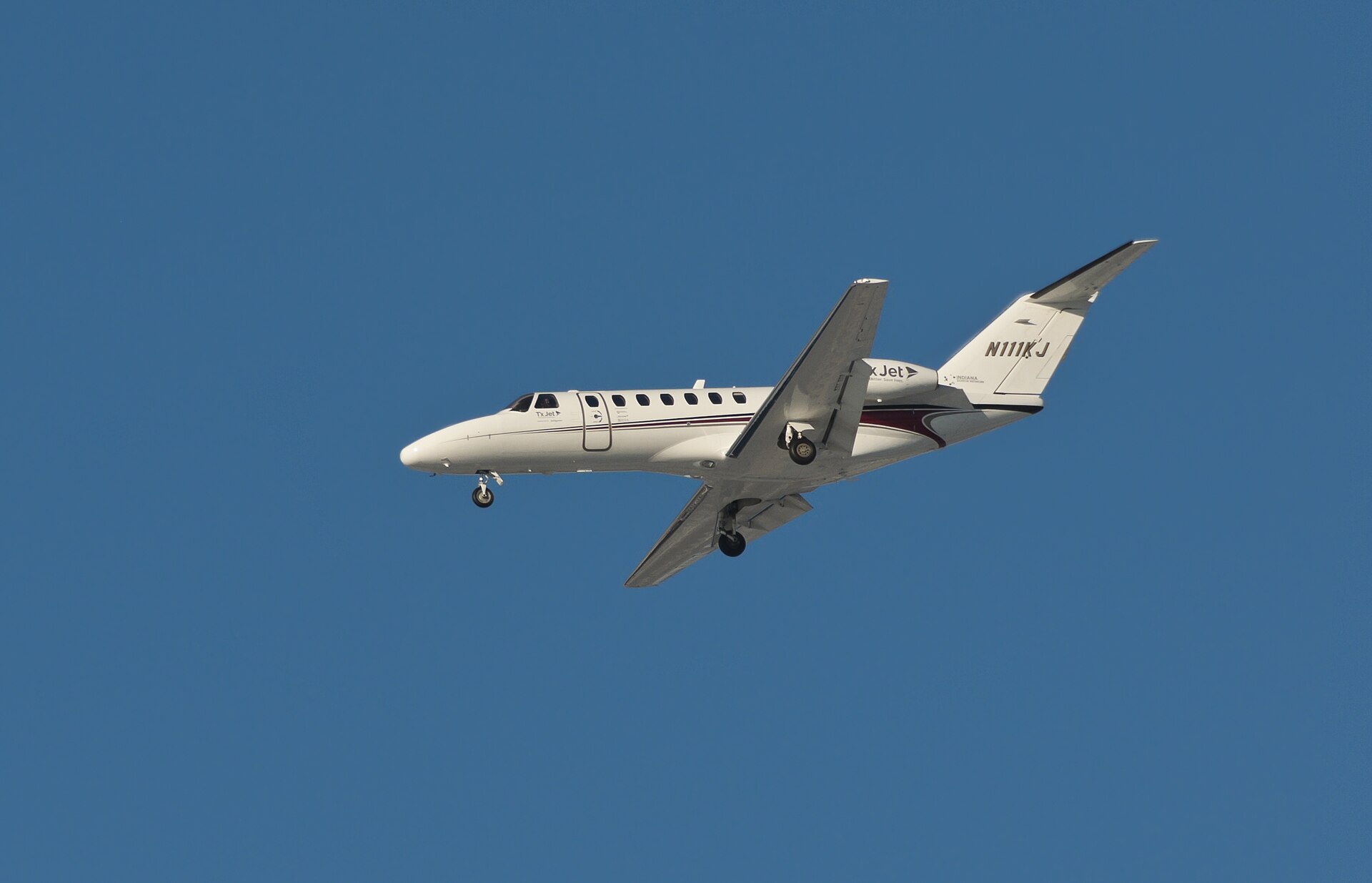 N111KJ — Business jet