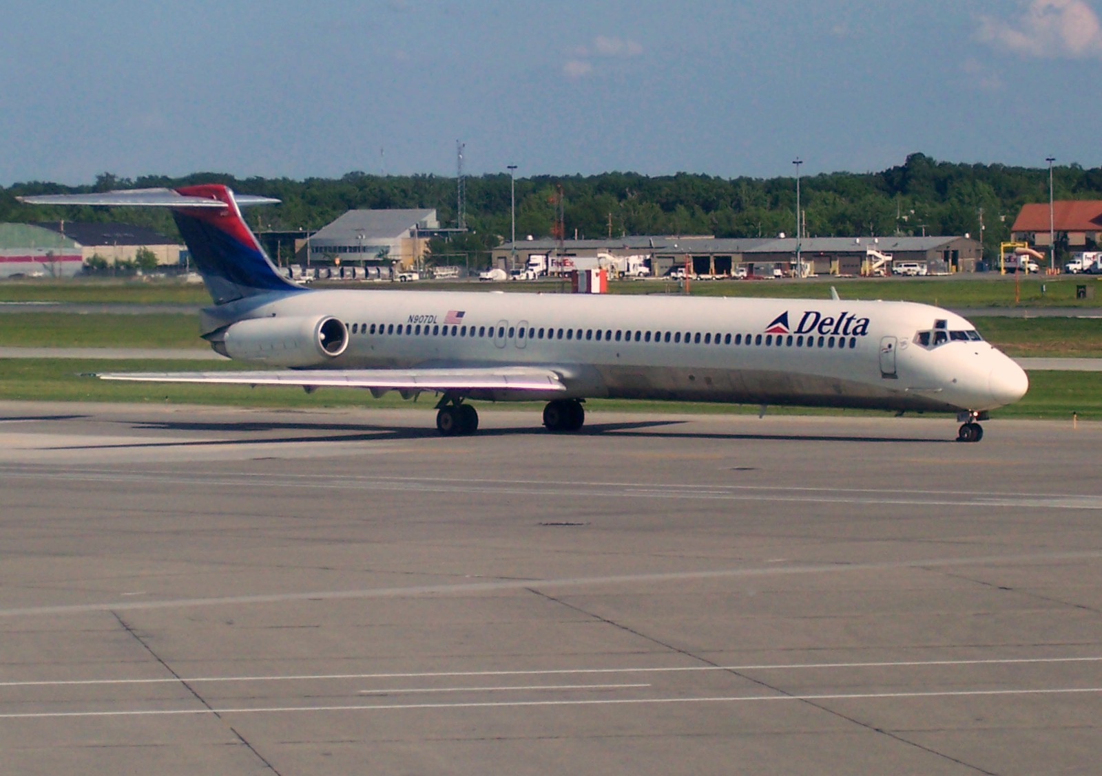 N907DL — Aircraft