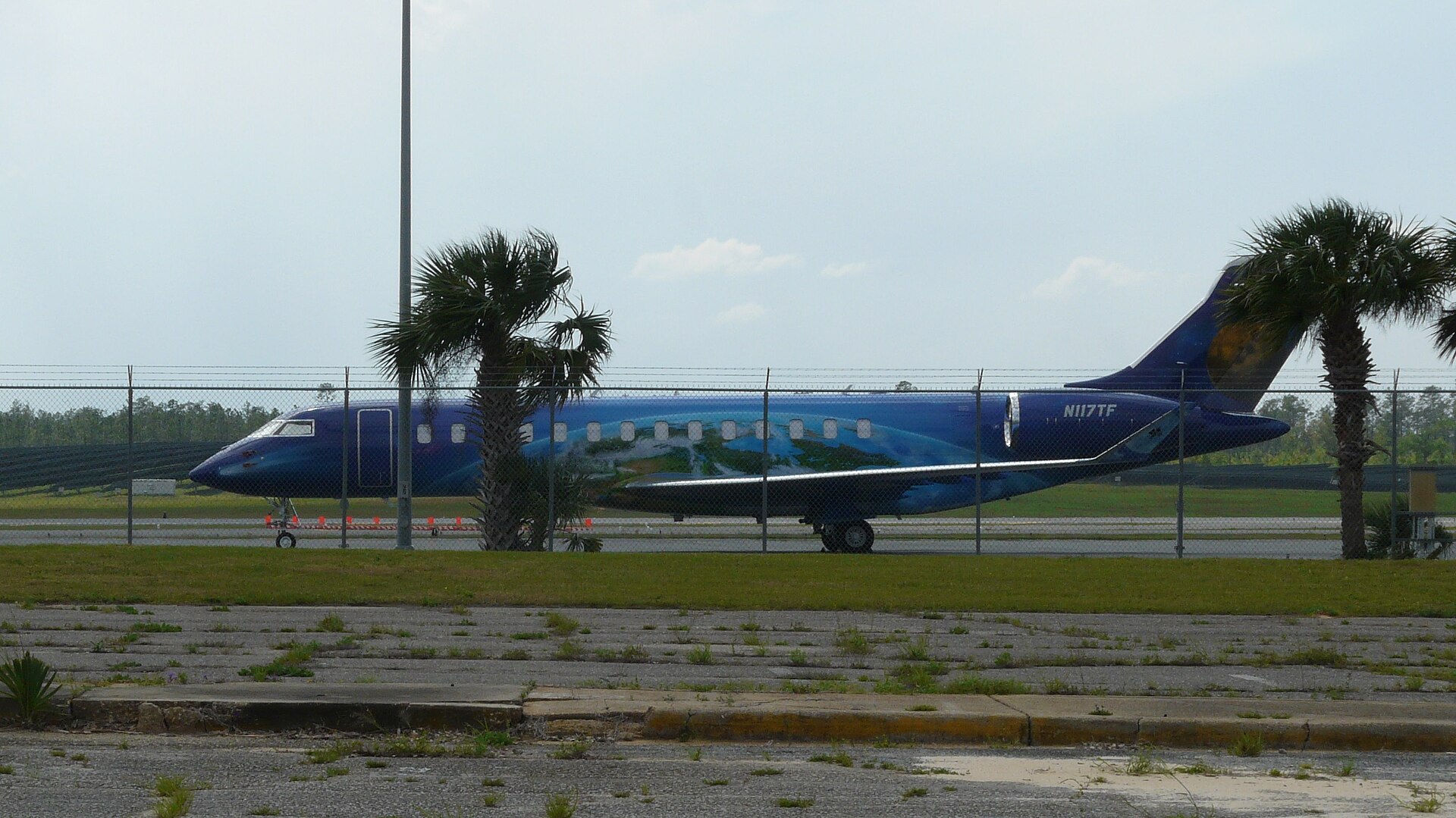 N117TF — Business jet