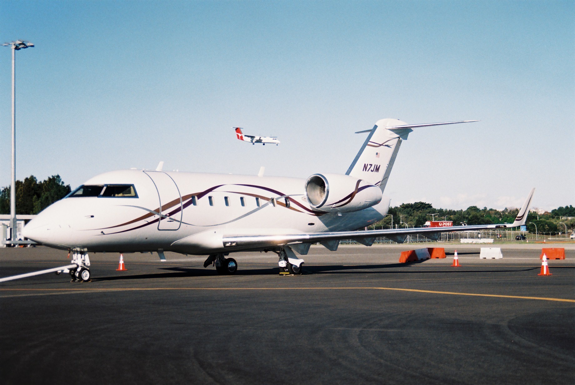 N7JM — Business jet