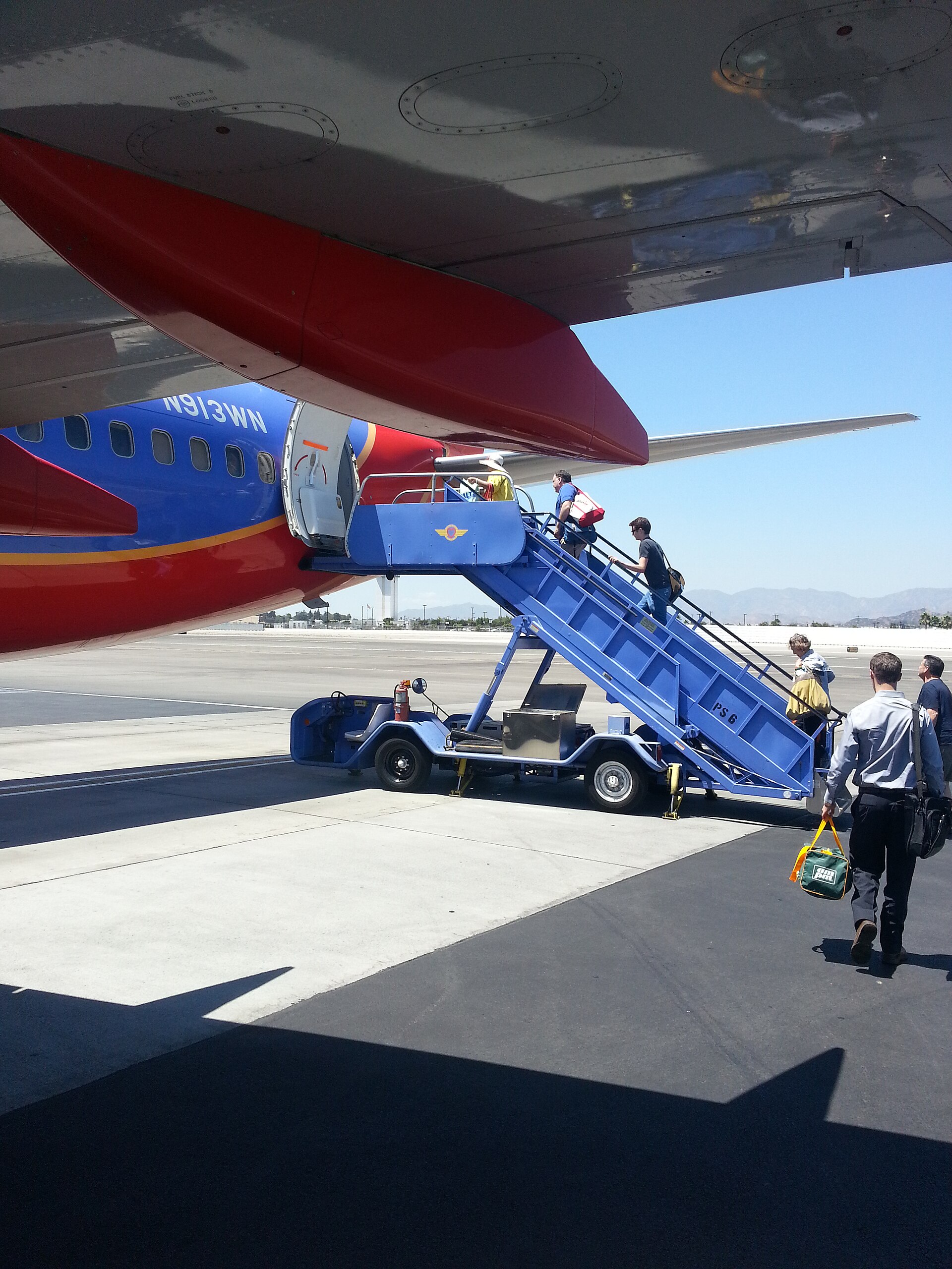 N913WN — Boeing