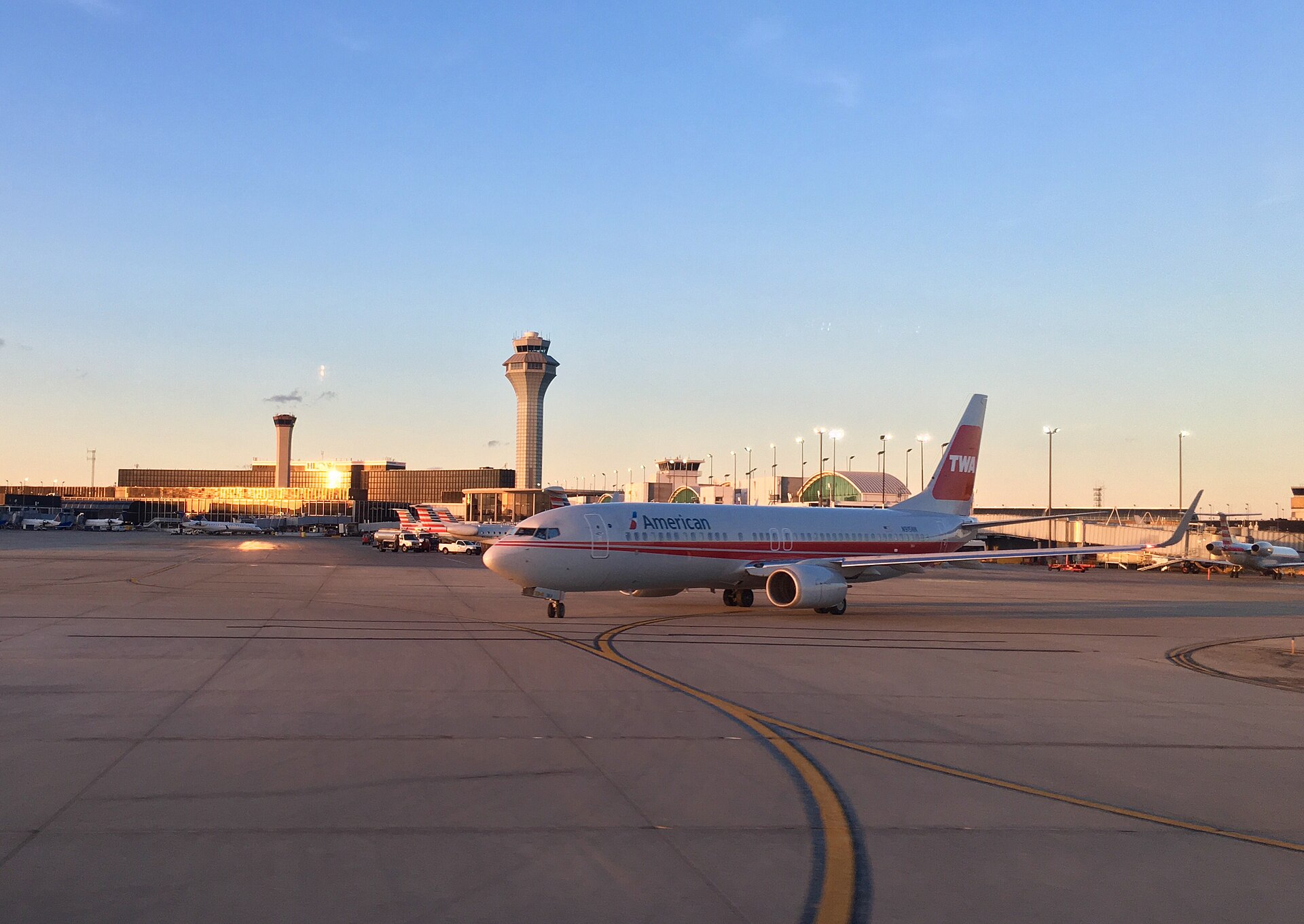 N915NN — Boeing