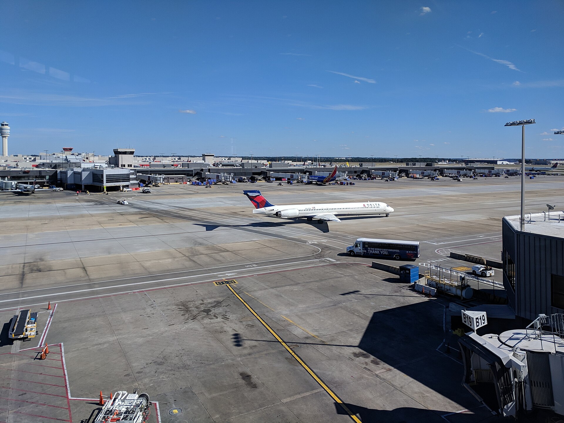 N923DN — Douglas