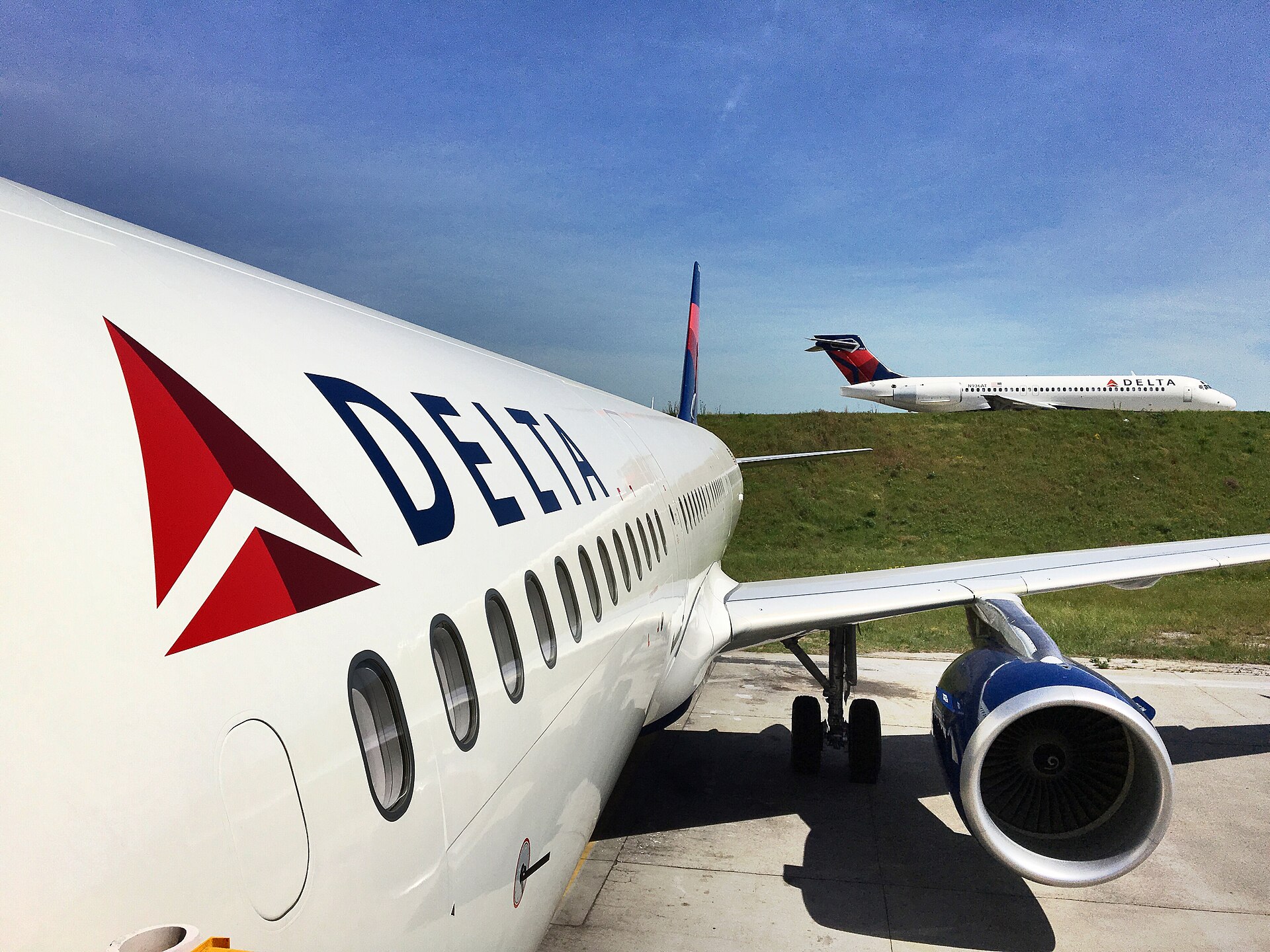 N936AT — Aircraft