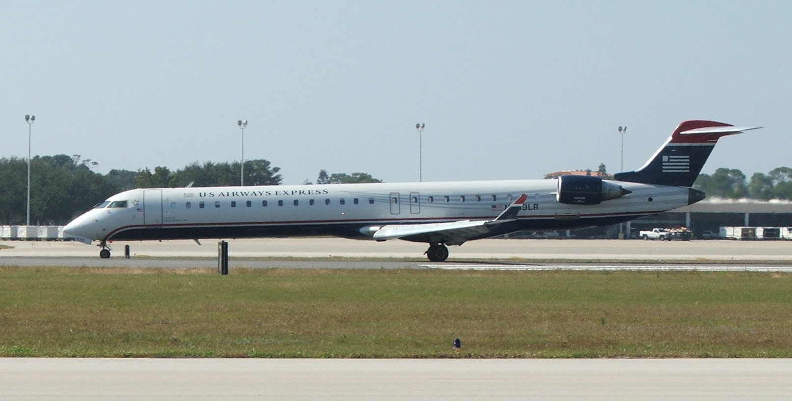 N939LR — Bombardier