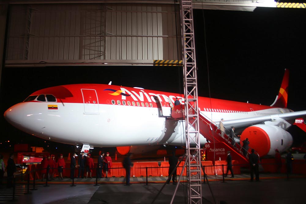 N948AC — Twin-engine aircraft