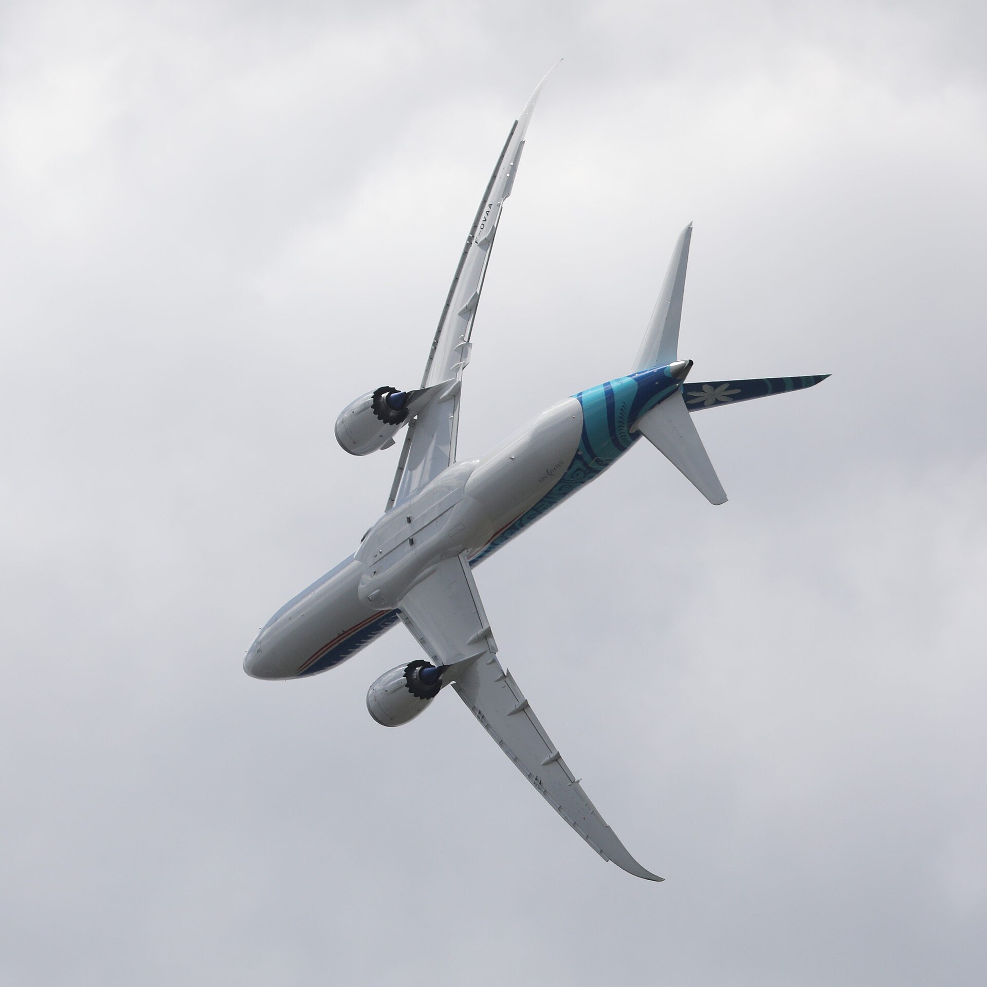 N1015X — Twin-engine aircraft