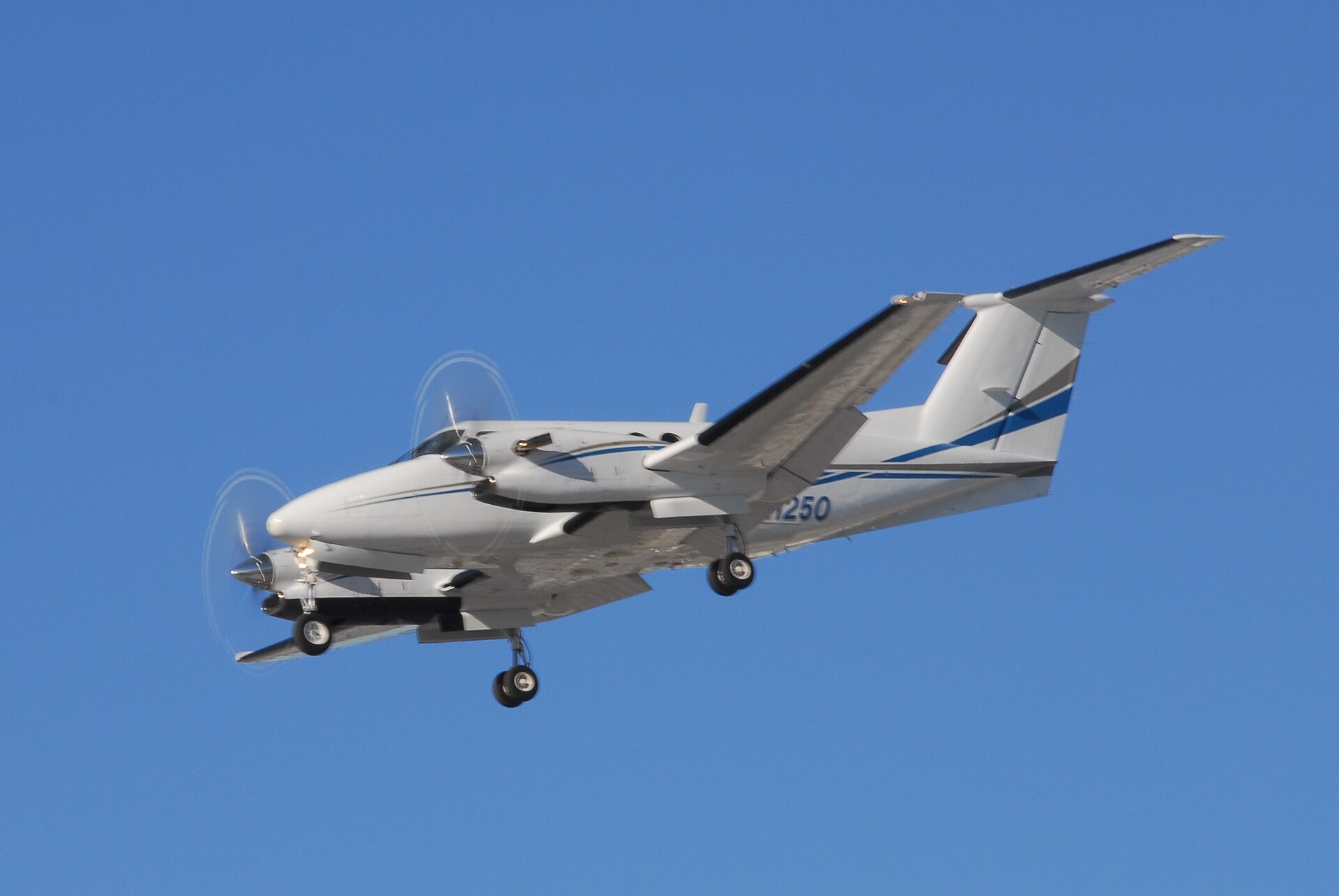N1250 — Beechcraft