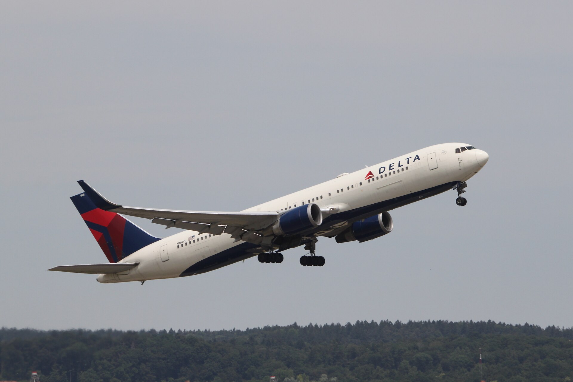 N1605 — Boeing
