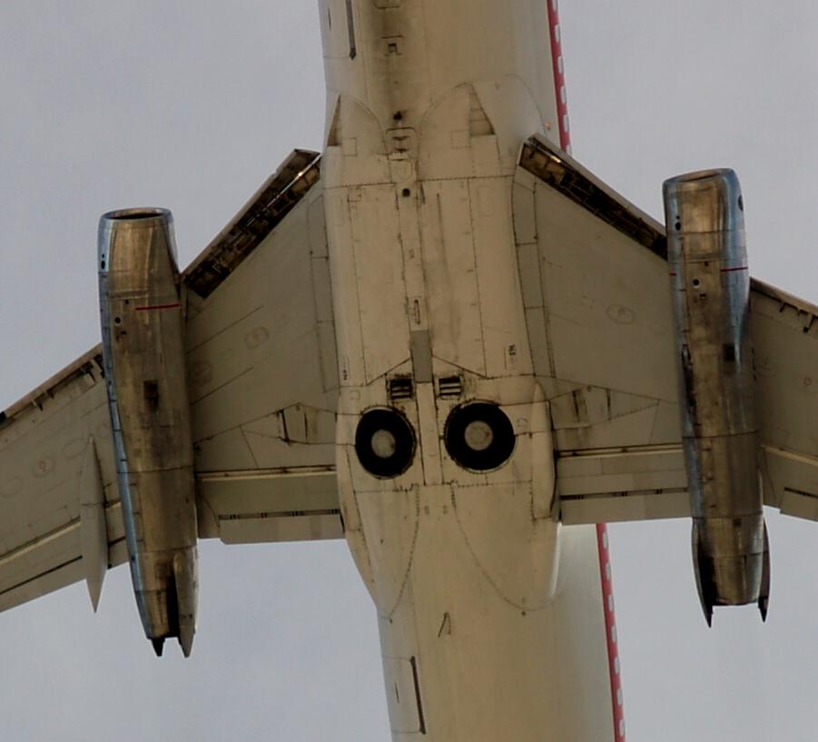 N5176Y — Twin-engine aircraft