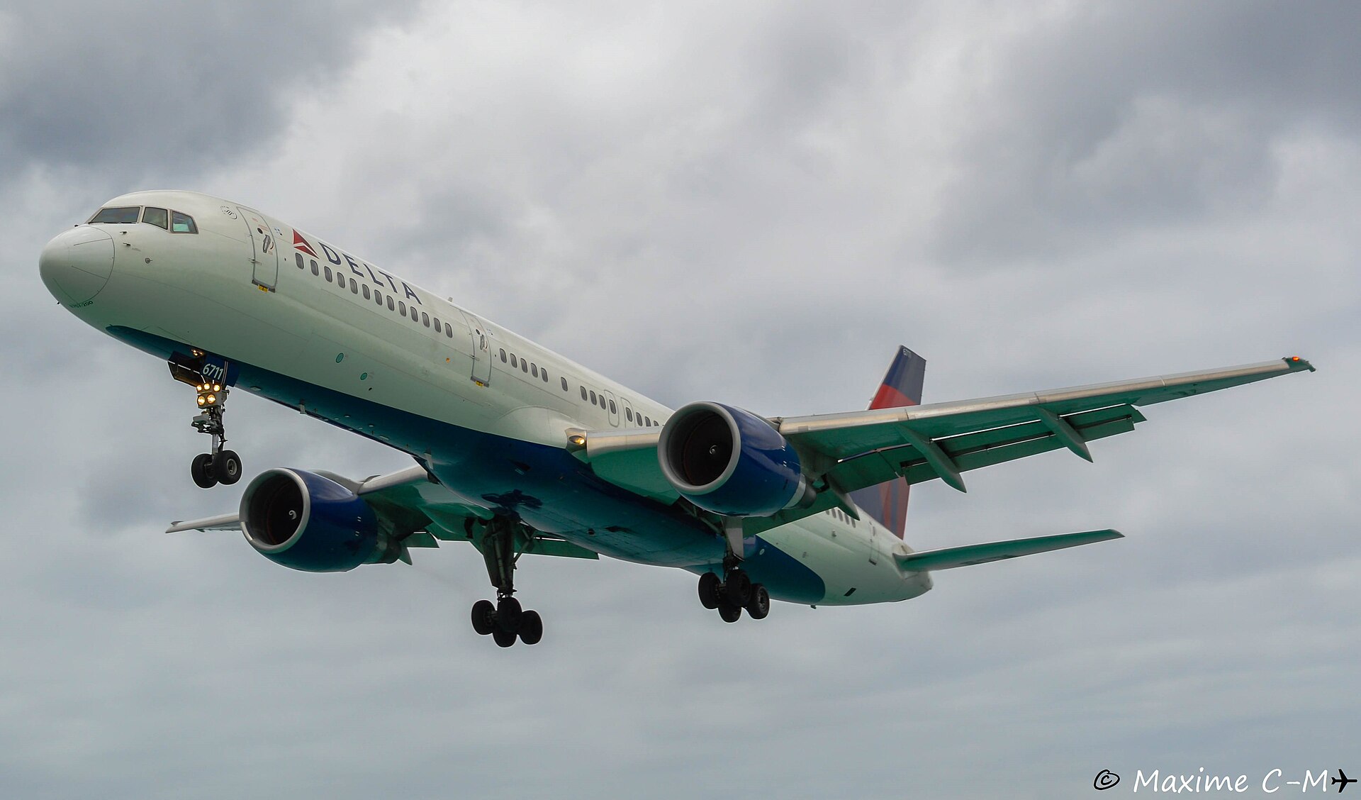 N6711M — Boeing