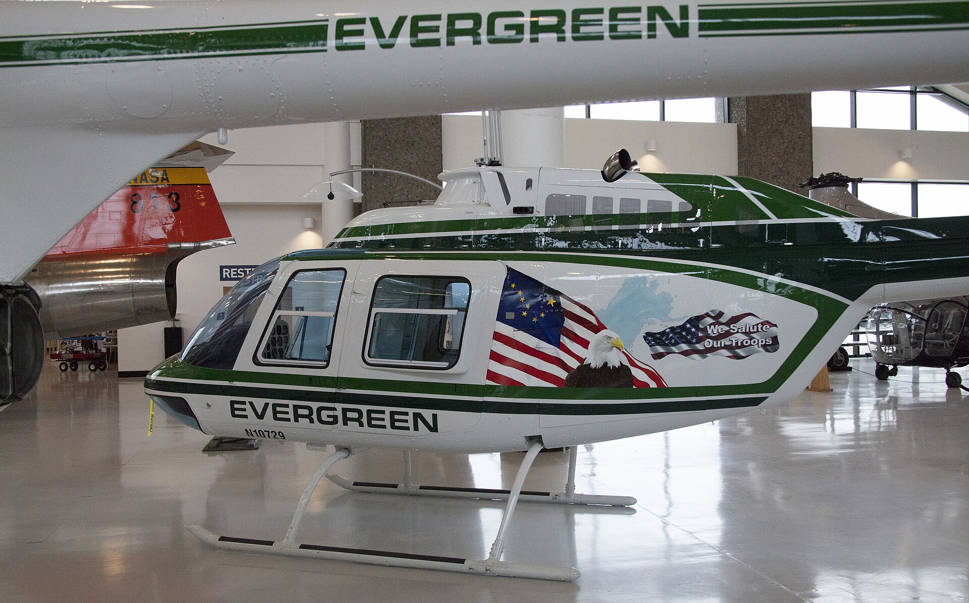 N10729 — Helicopter