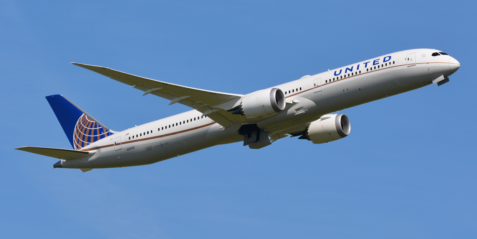 N12006 — Twin-engine aircraft