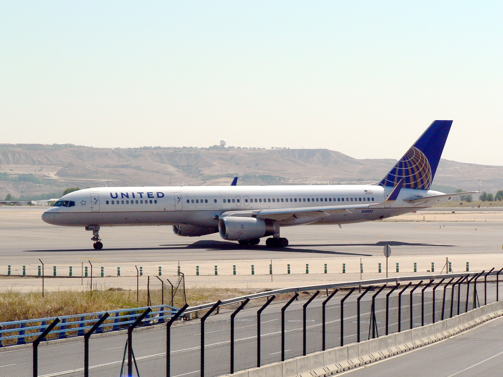 N14107 — Twin-engine aircraft