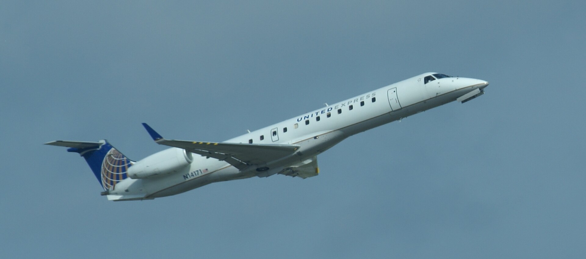 N14171 — Twin-engine aircraft
