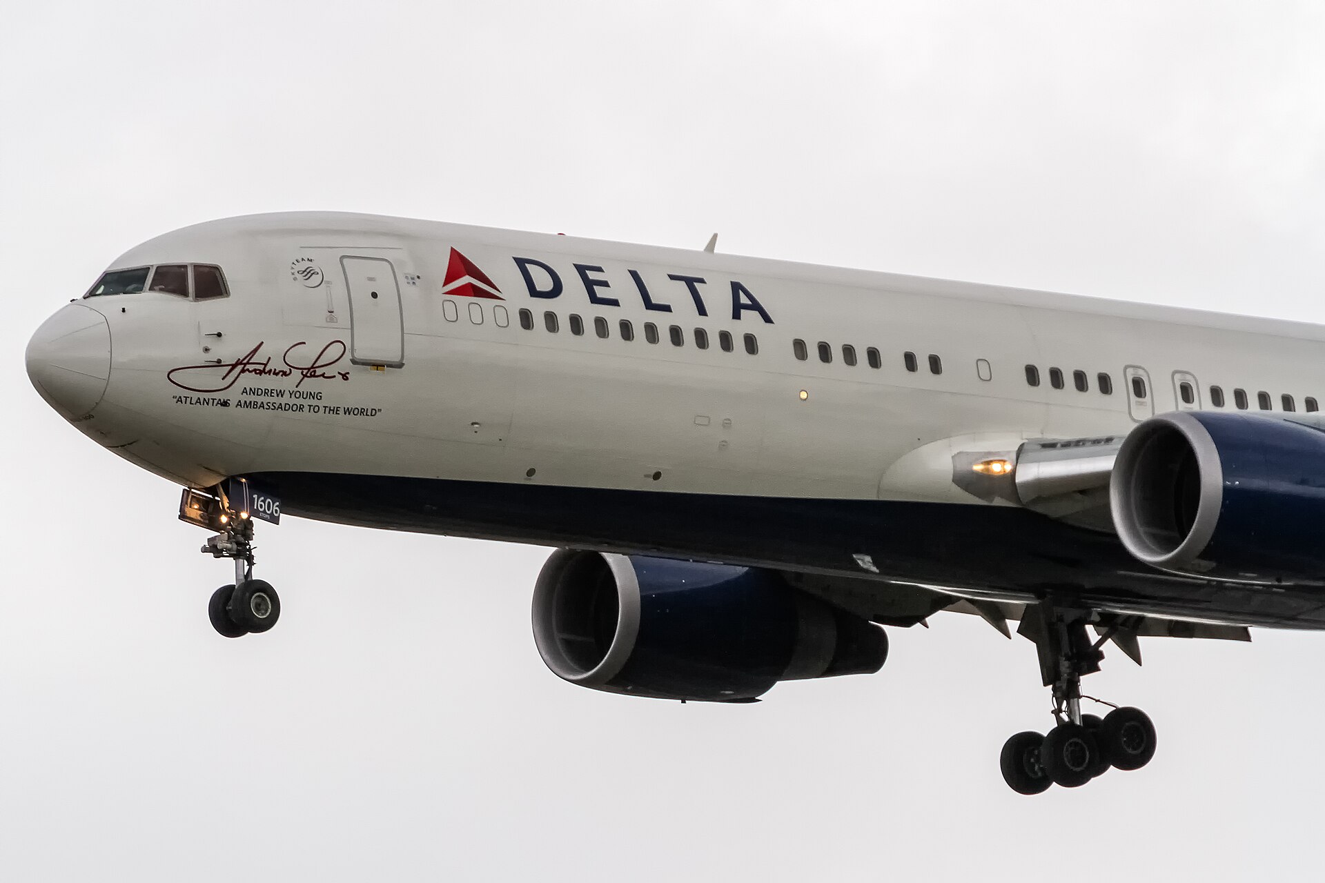 N16065 — Boeing