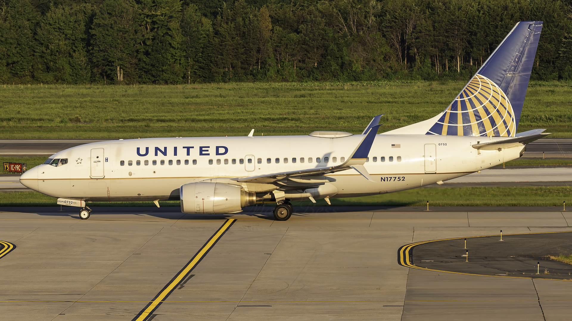 N17752 — Boeing