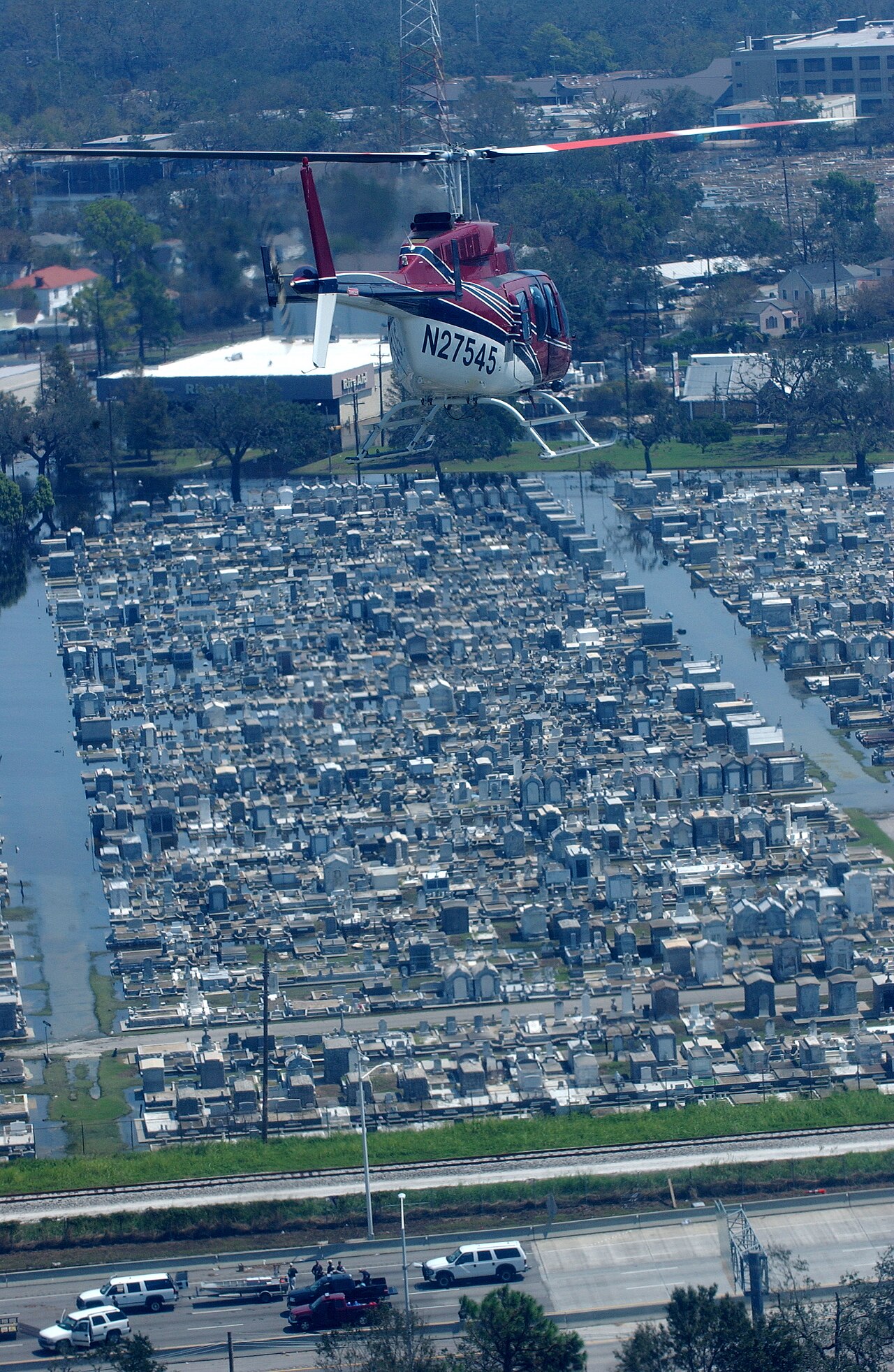 N27545 — Helicopter