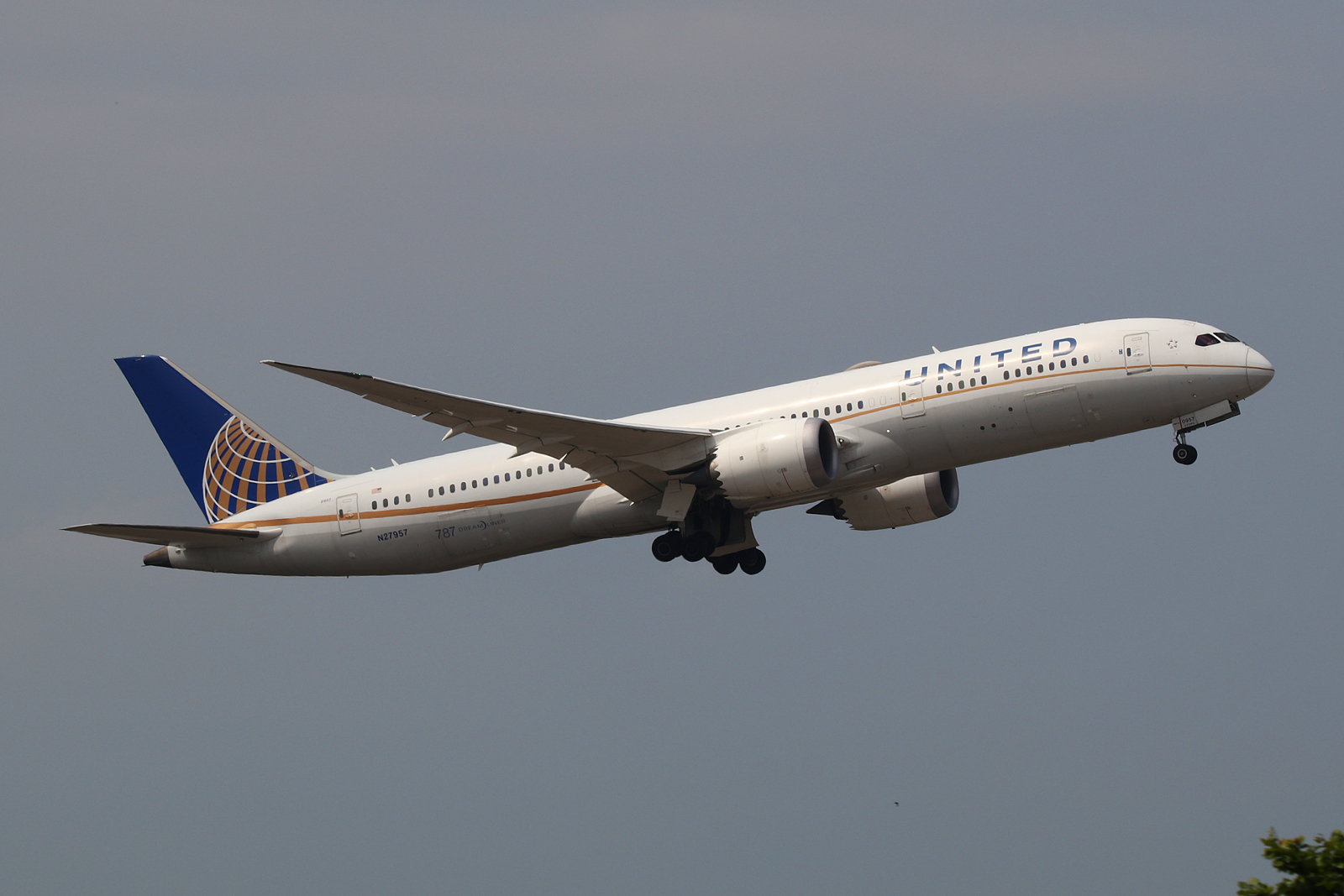 N27957 — Boeing