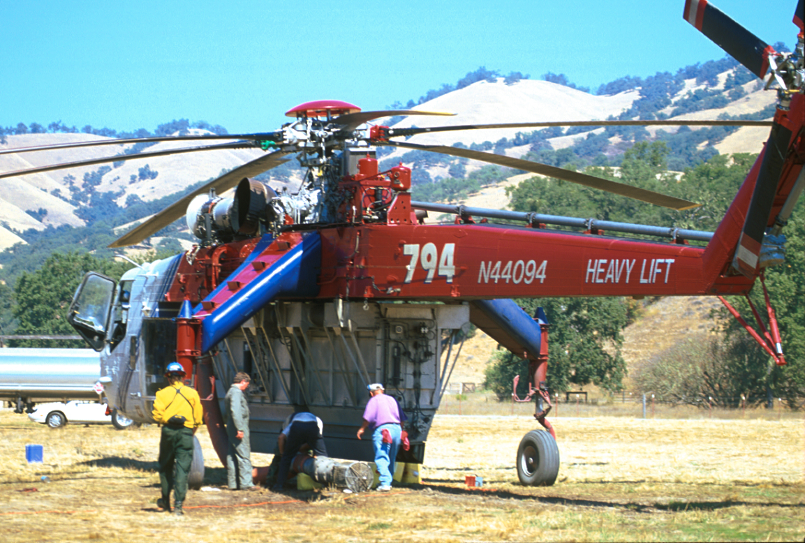 N44094 — Helicopter
