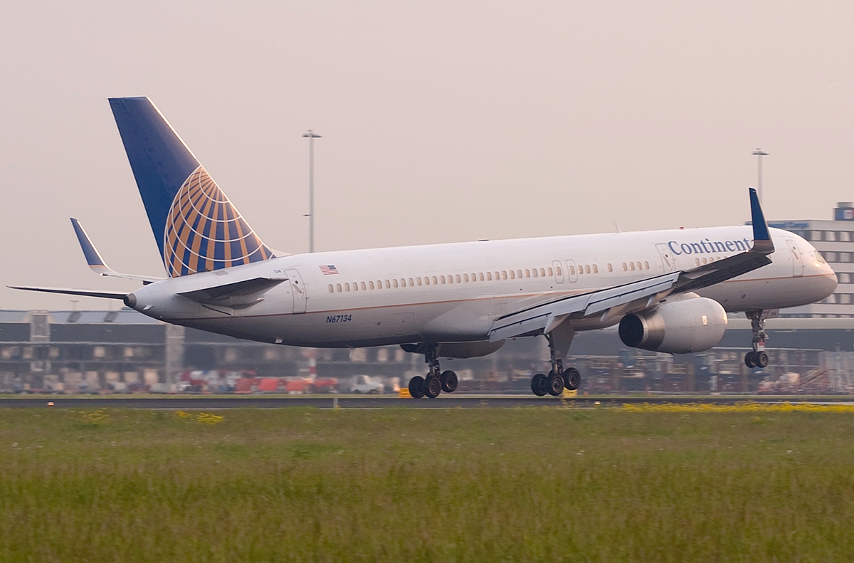 N67134 — Boeing