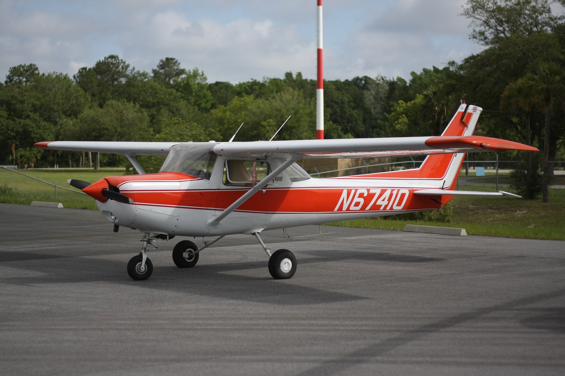 N67410 — Single-engine aircraft